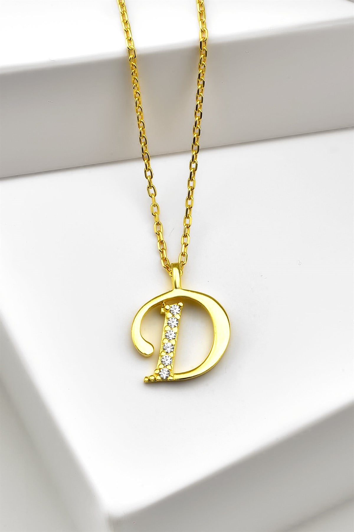Zirkon Taşlı Minimal Gold Harf Kolye D