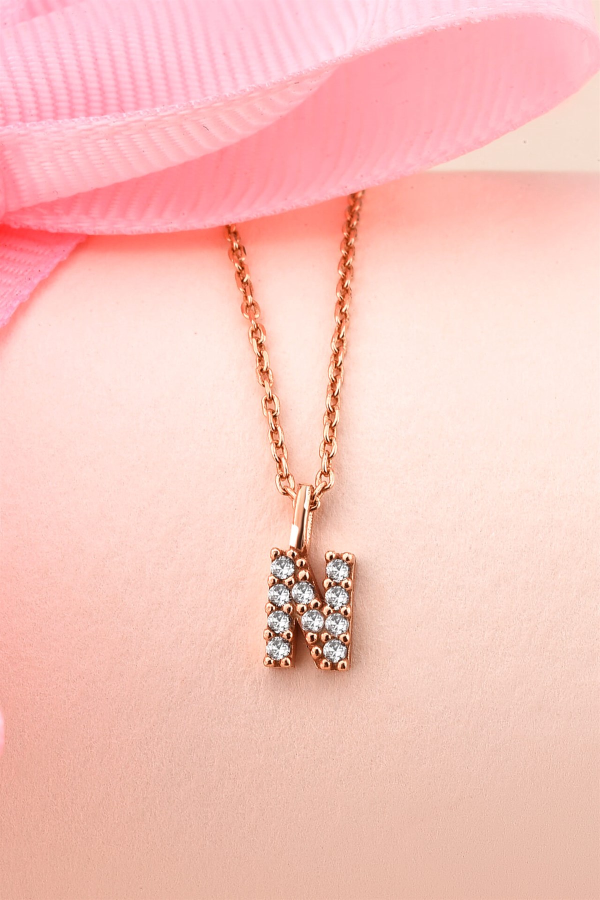 Zirkon Taşlı Rose Minimal Harf Kolye N
