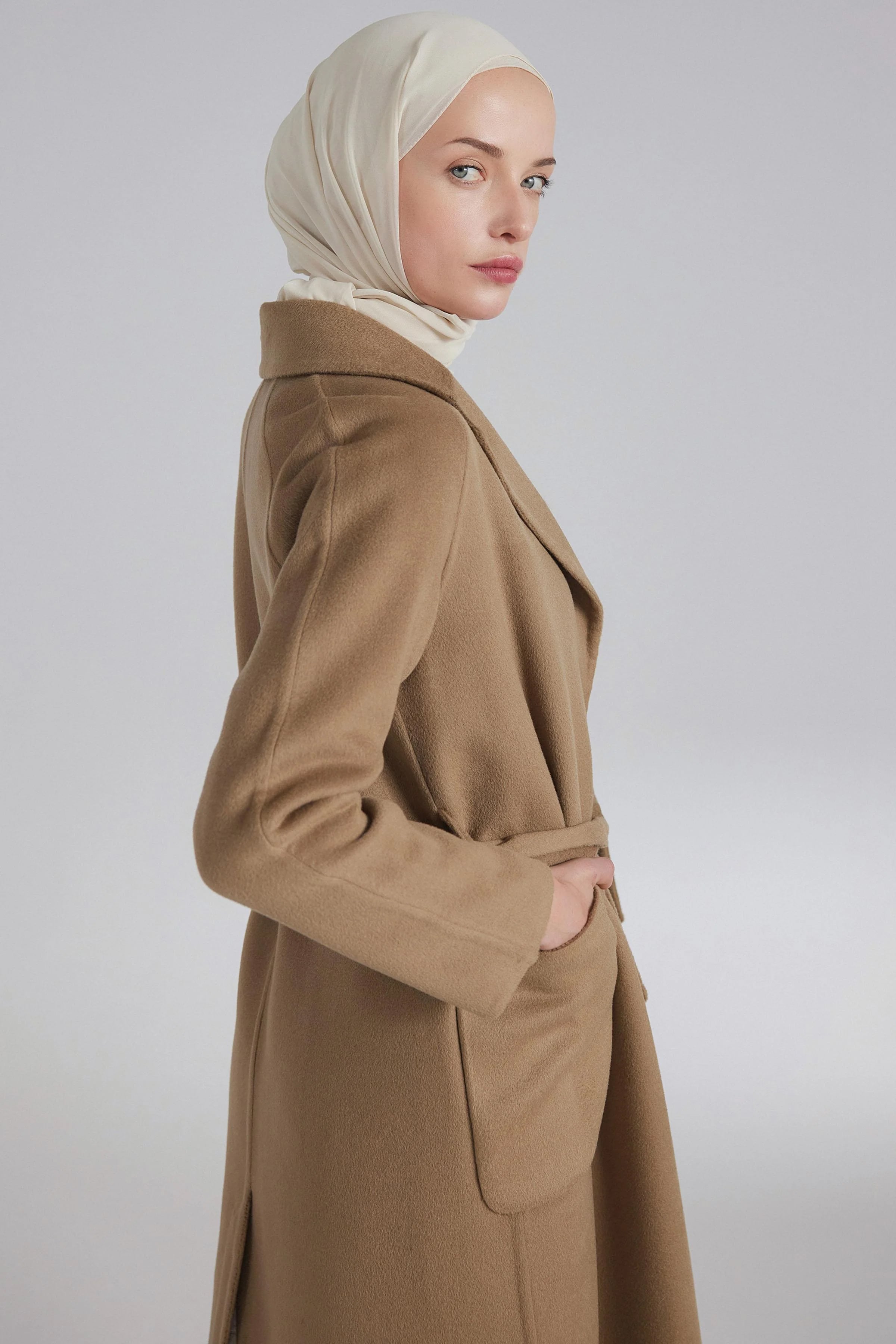Beli Kuşaklı Cepli Kaban - Vizon