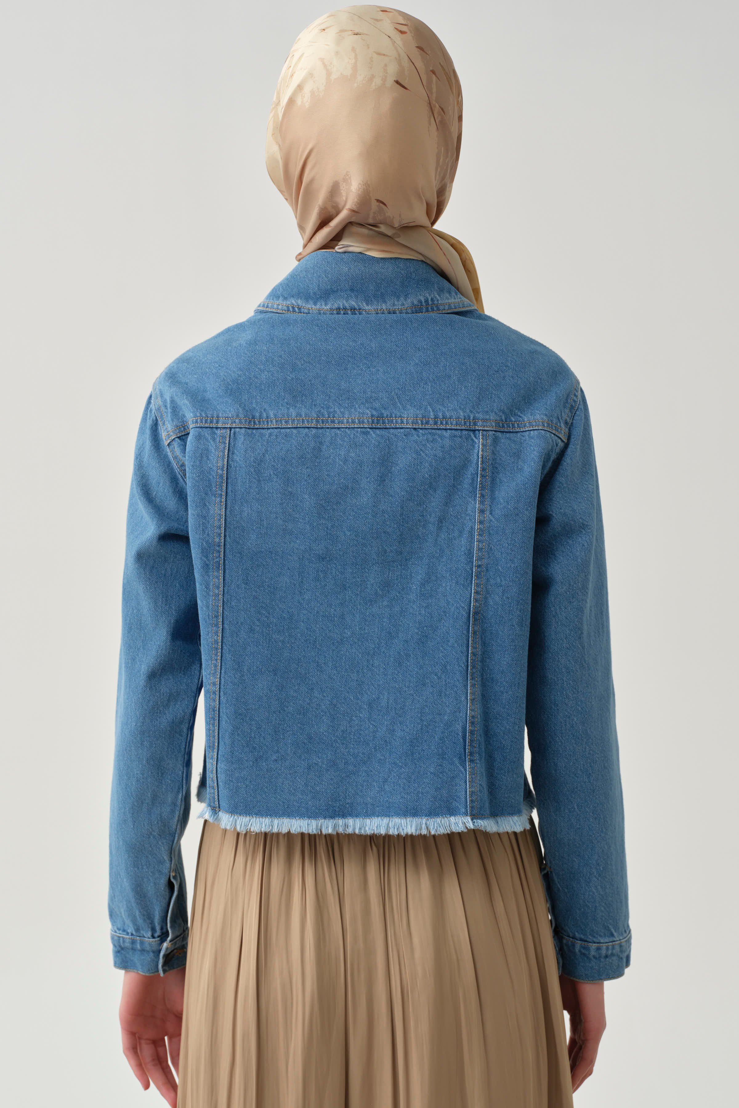 İki Cepli Uzun Kollu Kısa Denim Ceket - İndigo
