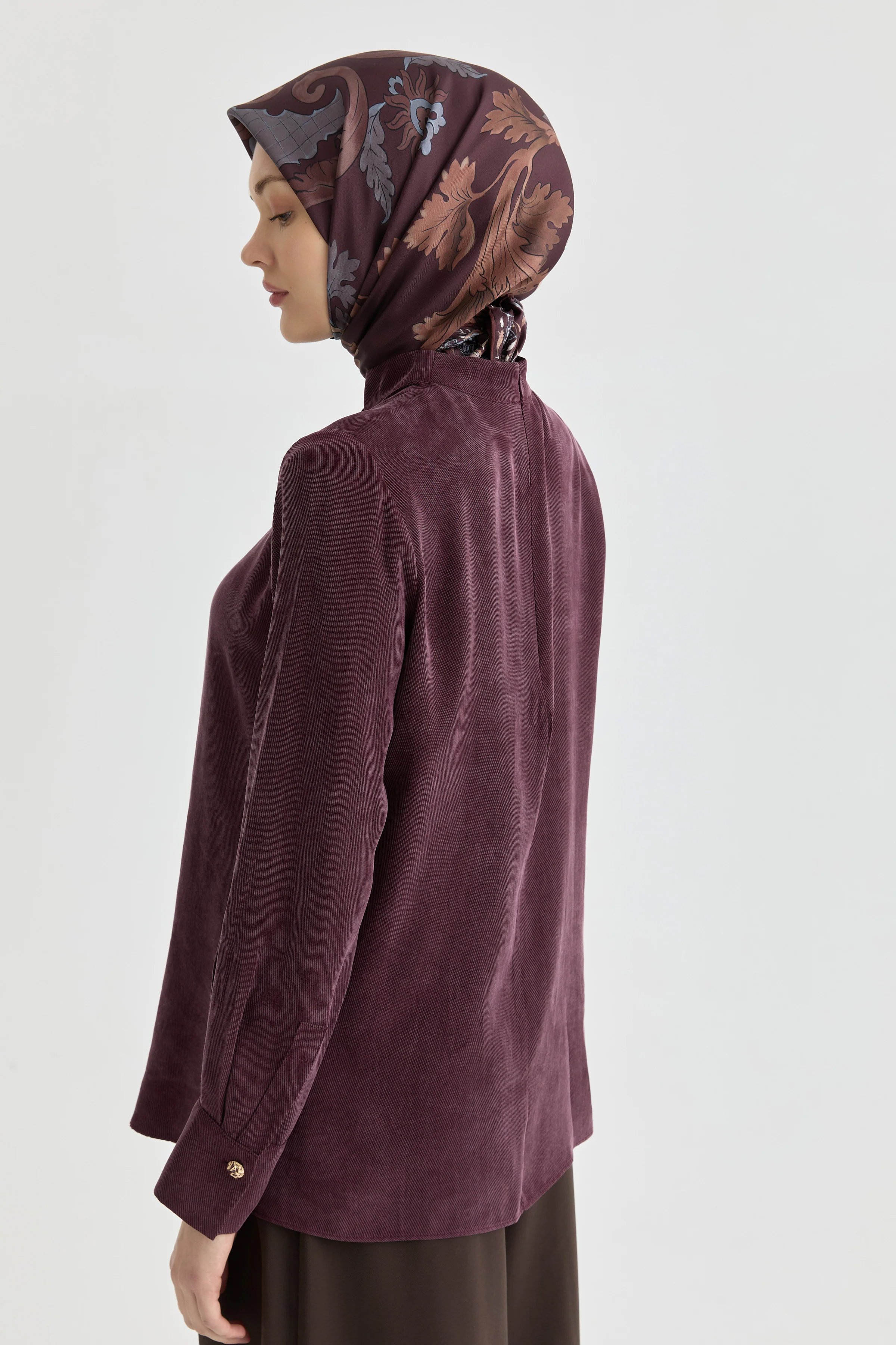 Yaka Detaylı Bluz - Bordo