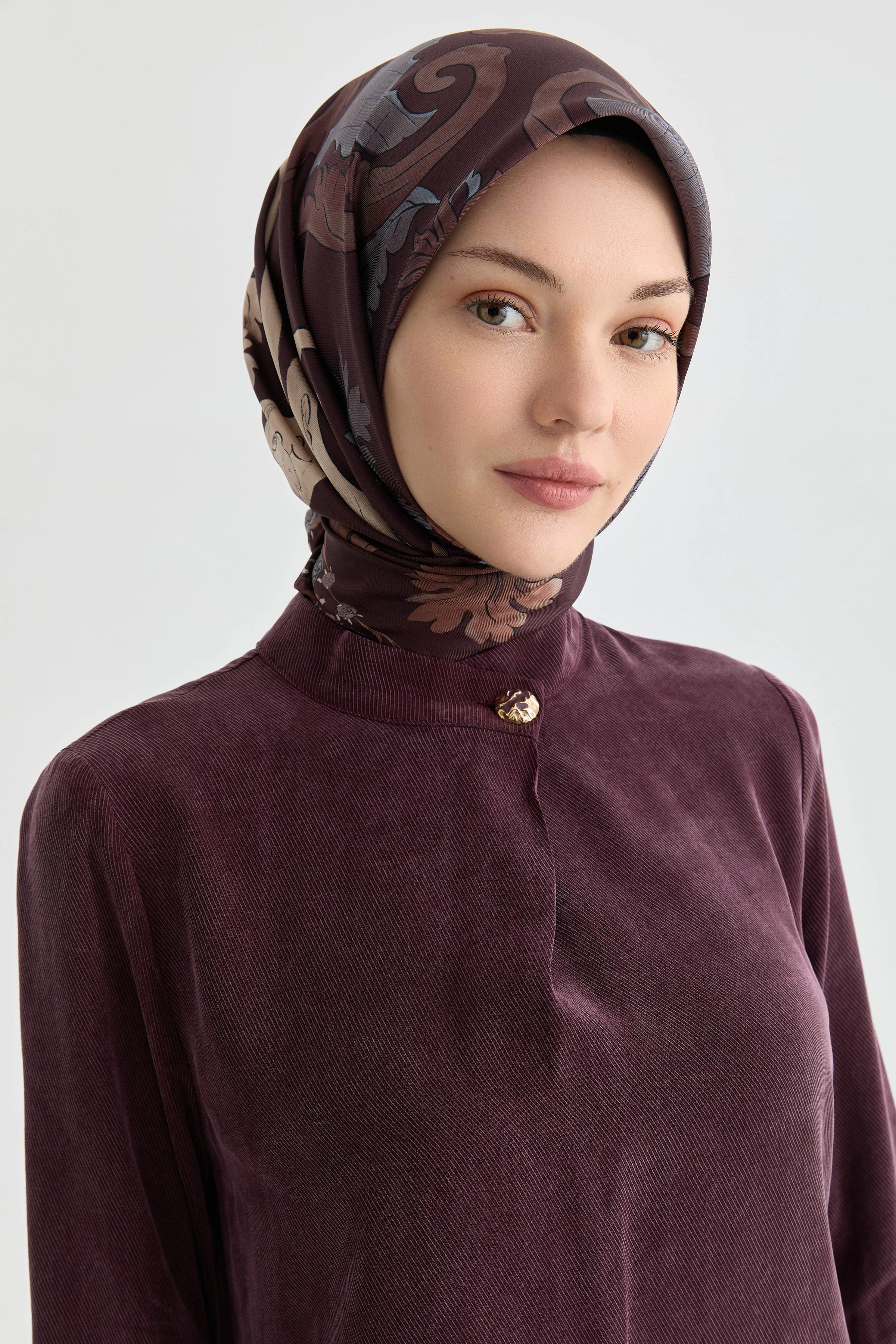 Yaka Detaylı Bluz - Bordo
