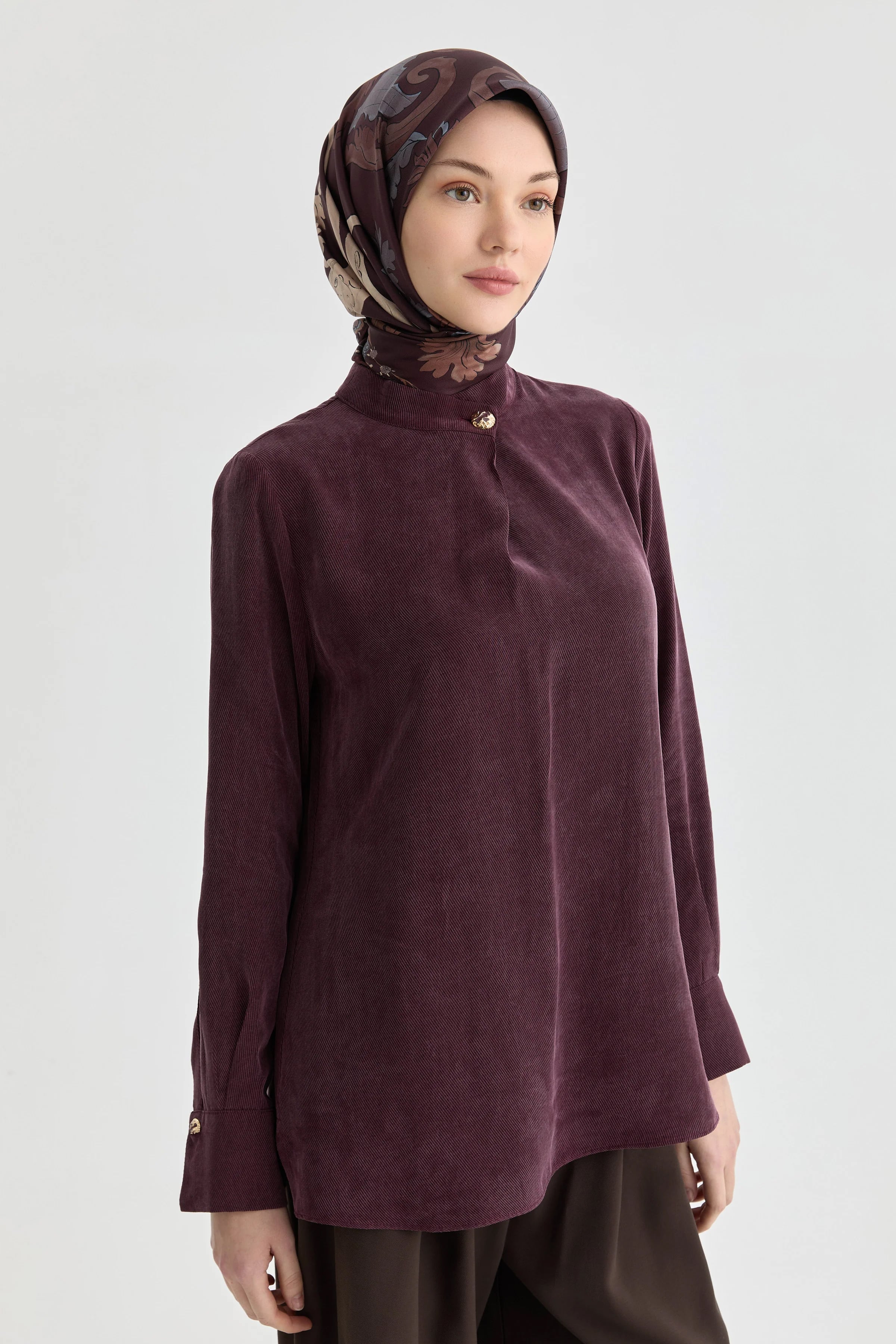 Yaka Detaylı Bluz - Bordo