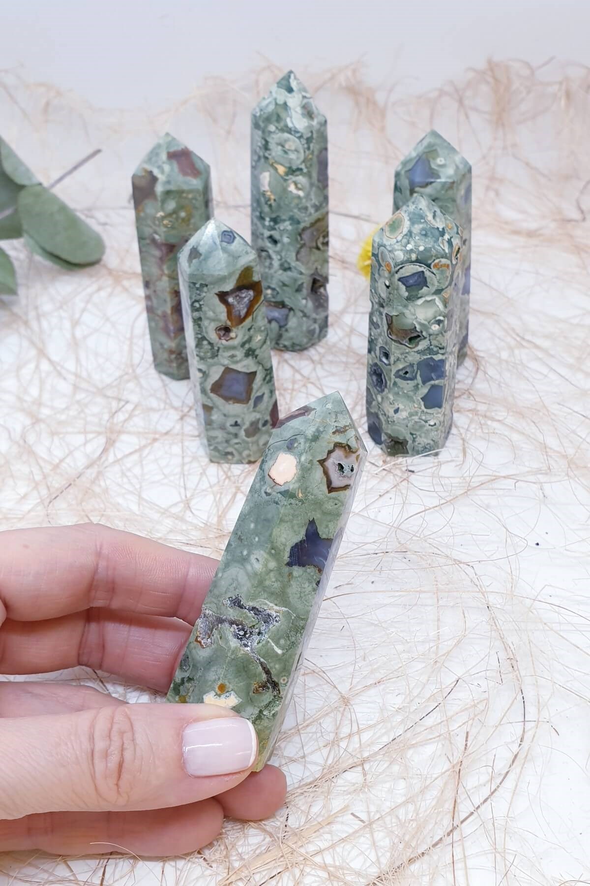 75 Gr. Ryolit Obelisk