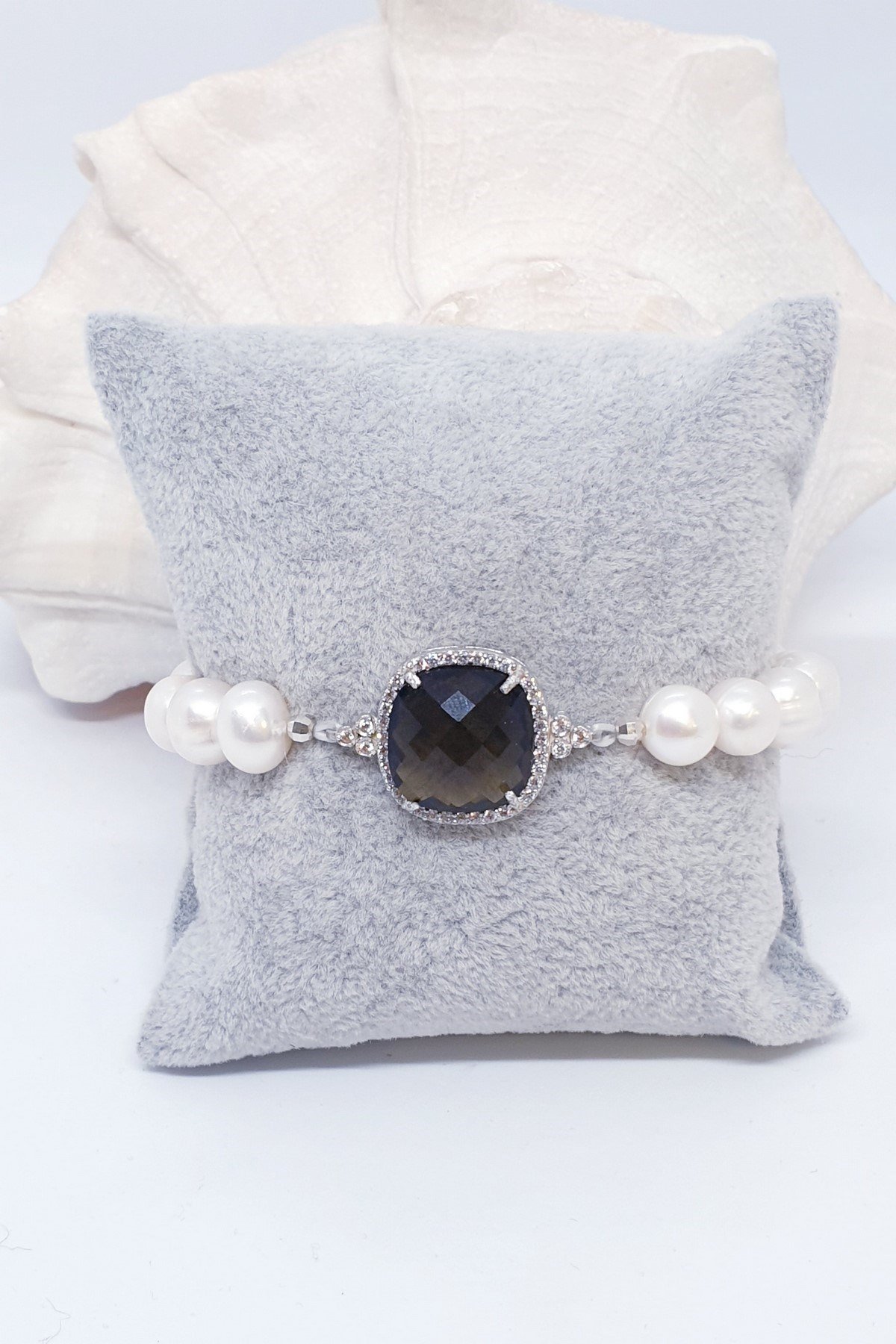 Dumanlı Kuvars Gümüş Taşlı İnci Bileklik