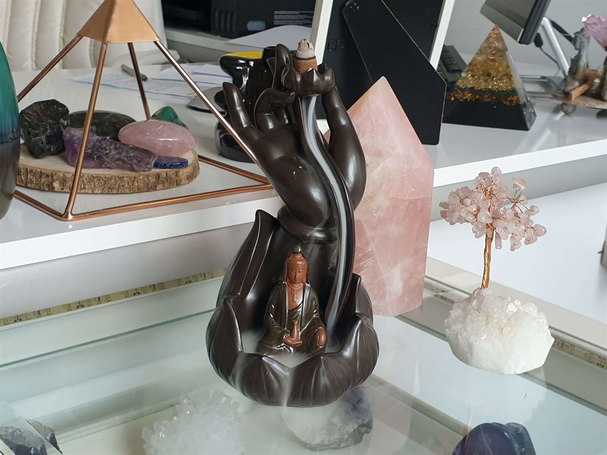 El Mudralı Lotus Duman Şelalesi Tütsülük