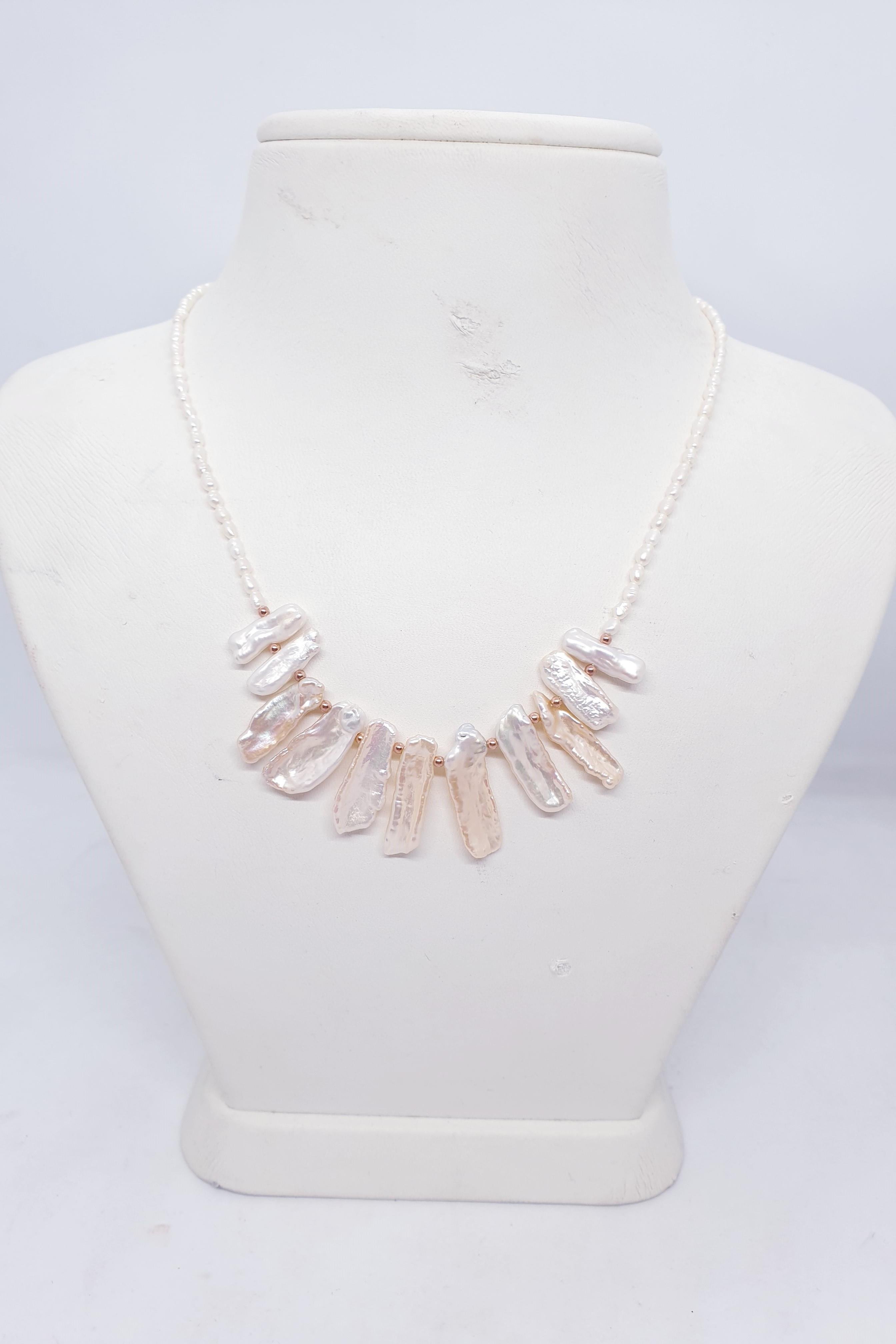 Elegant Barok İnci Kolye