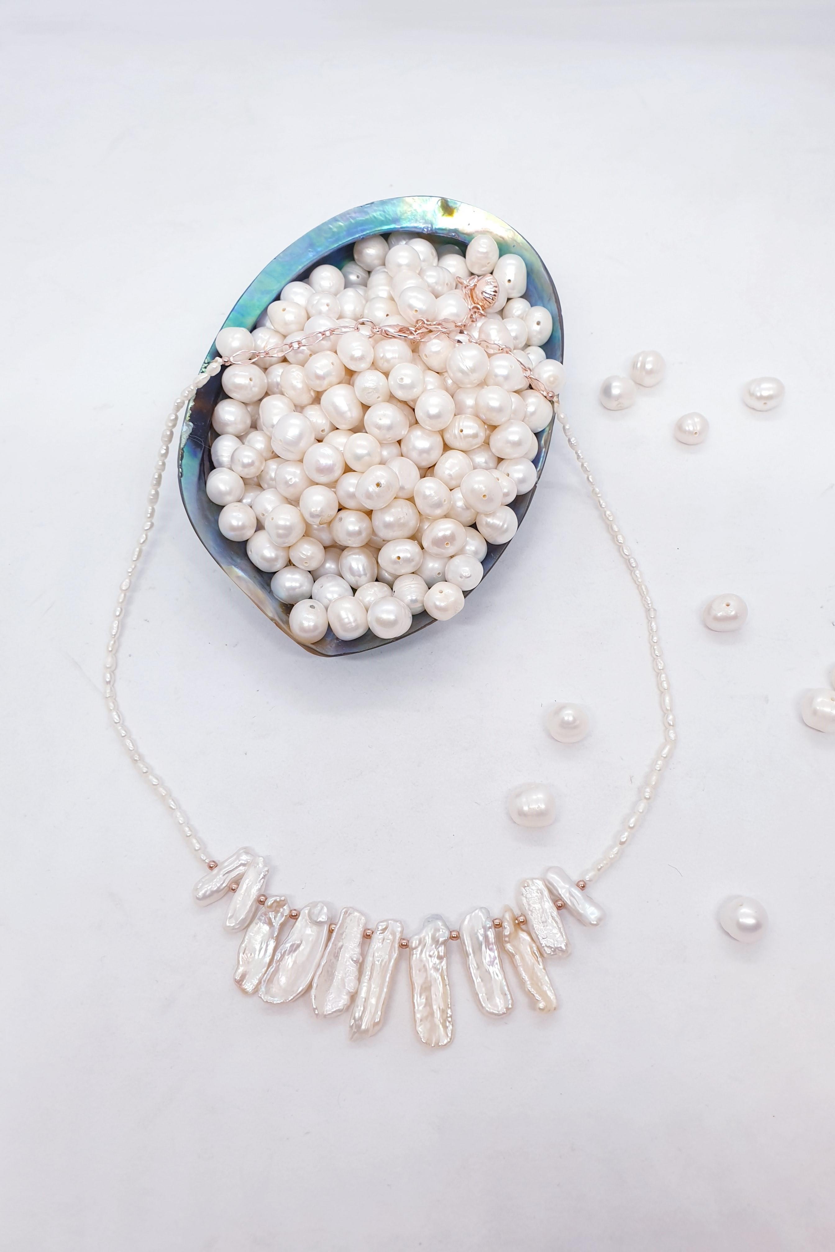 Elegant Barok İnci Kolye