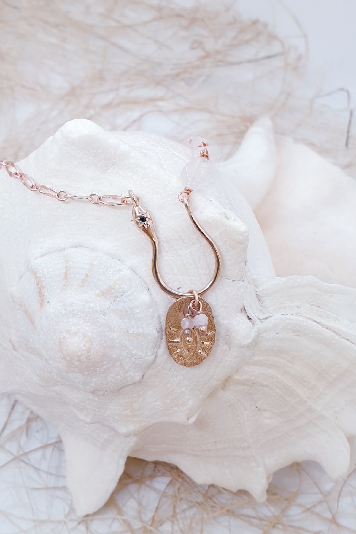 Elegant Gümüş  Pembe Kuvars Deniz Yıldızlı Kolye