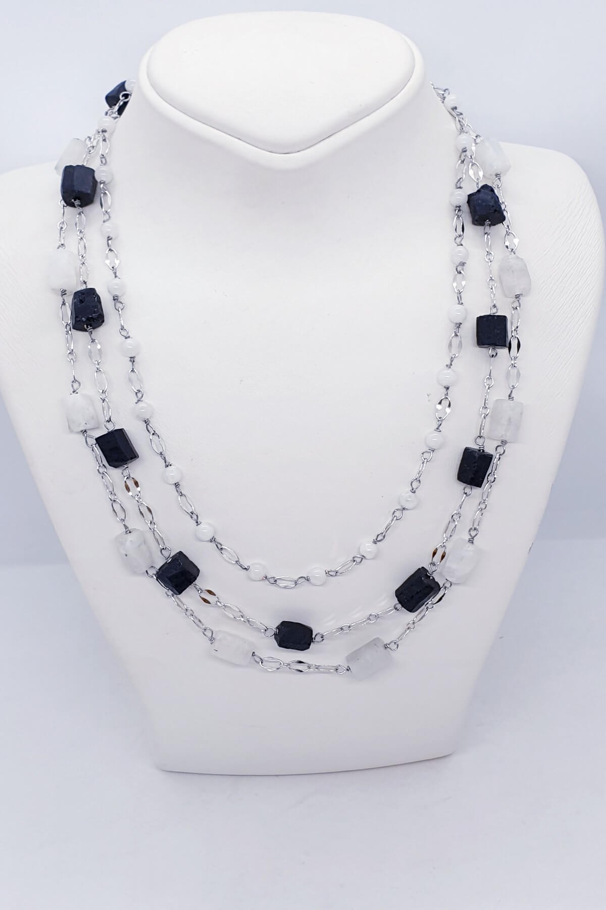 Elegant Siyah Turmalin Moon Stone Kolye