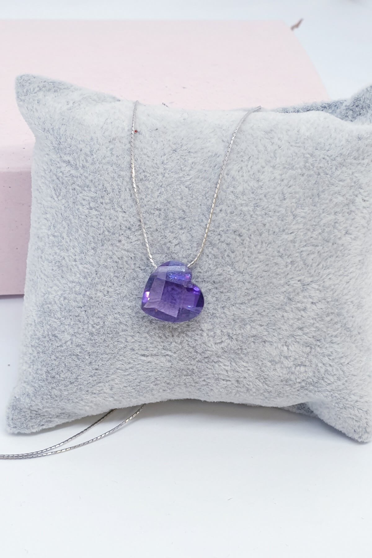 Fasetli Kesim  Mor Cam Gümüş Kolye