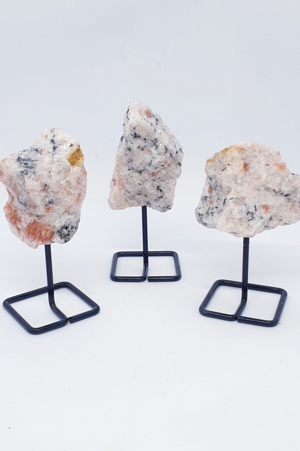 Güneştaşı Doğaltaş Standlı Ham Parça