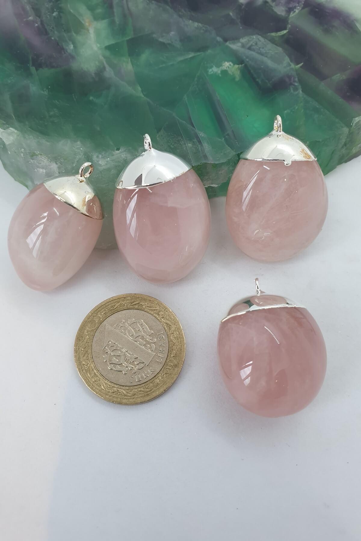 İri Boy Gümüş Rengi Kaplamalı Pembe Kuvars Kolye Ucu