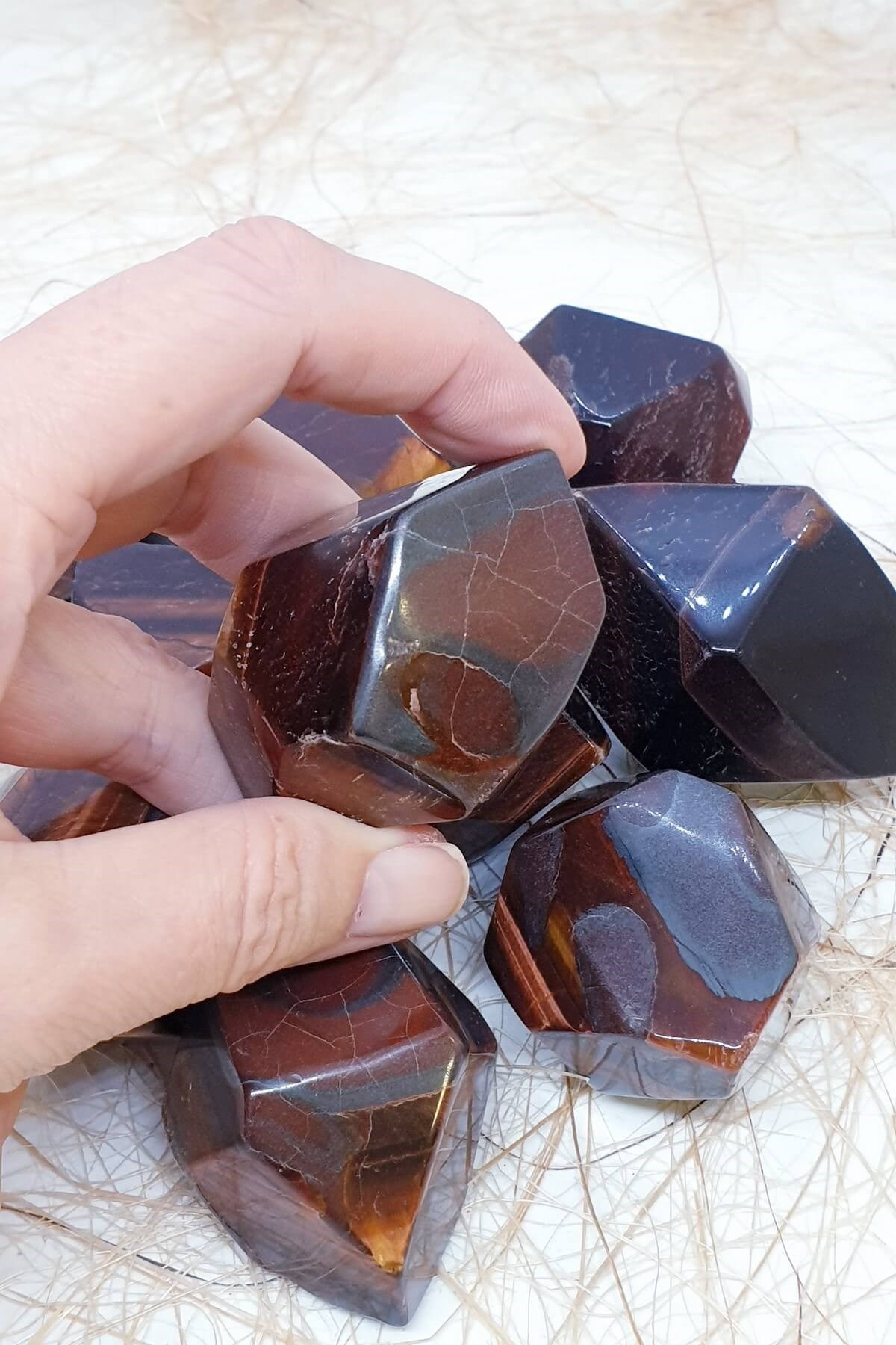 Kaplan Gözü Tamburlu Doğaltaş