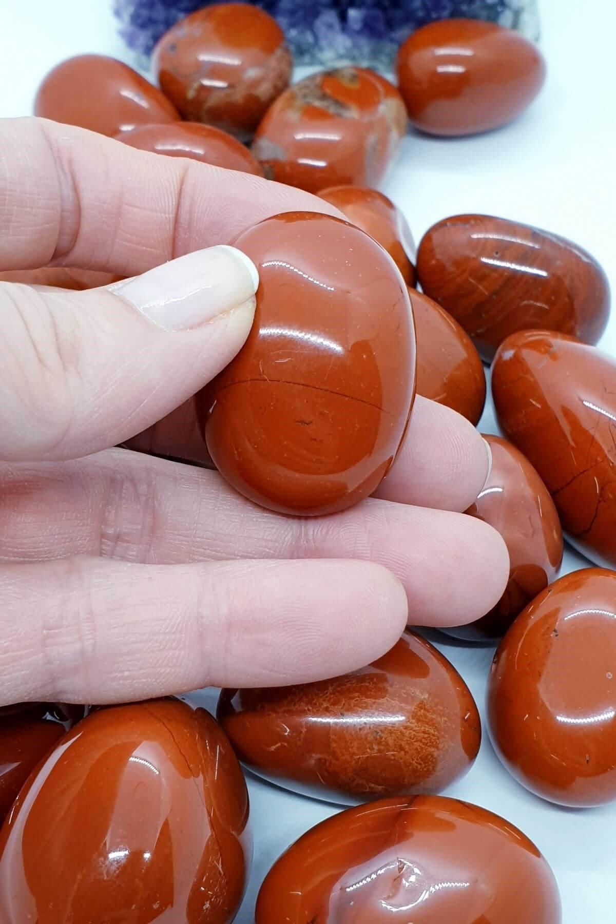 Kristal Izgaralar için  tamburlu Kırmızı Jasper Taşı 