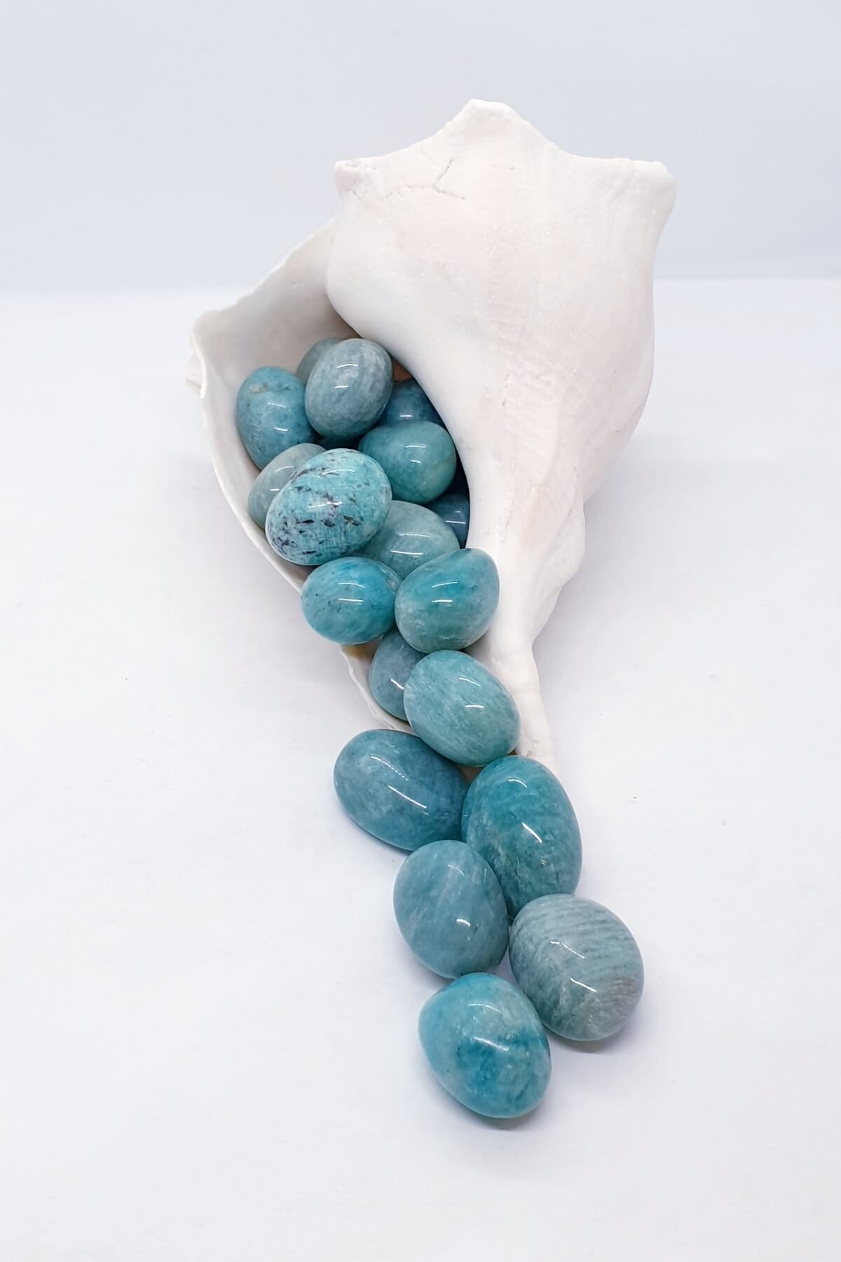 Kristal Izgaralar İçin Tamburlanmış Amazonit 