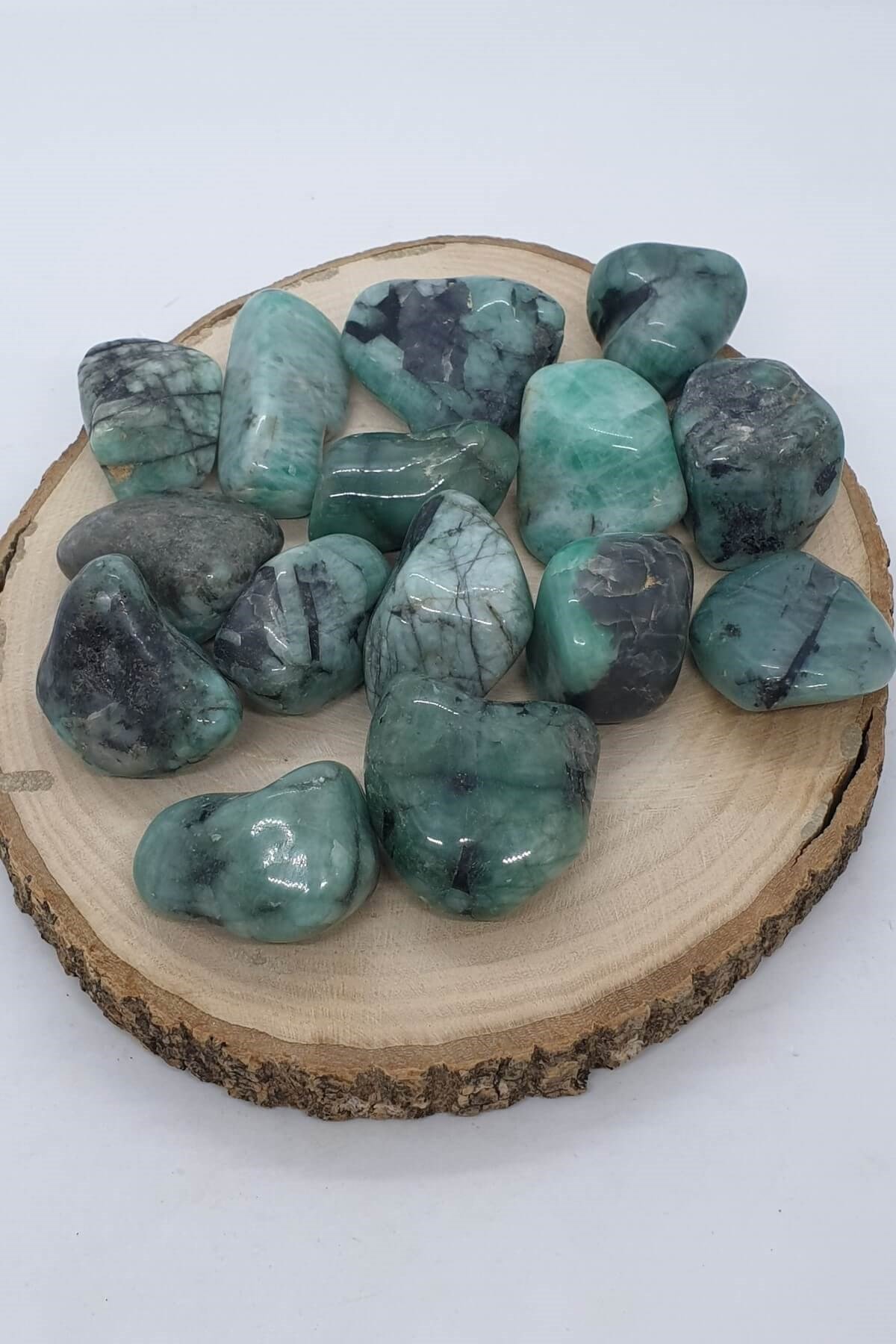 Kristal Izgaralar İçin Tamburlanmış Kök Zümrüt