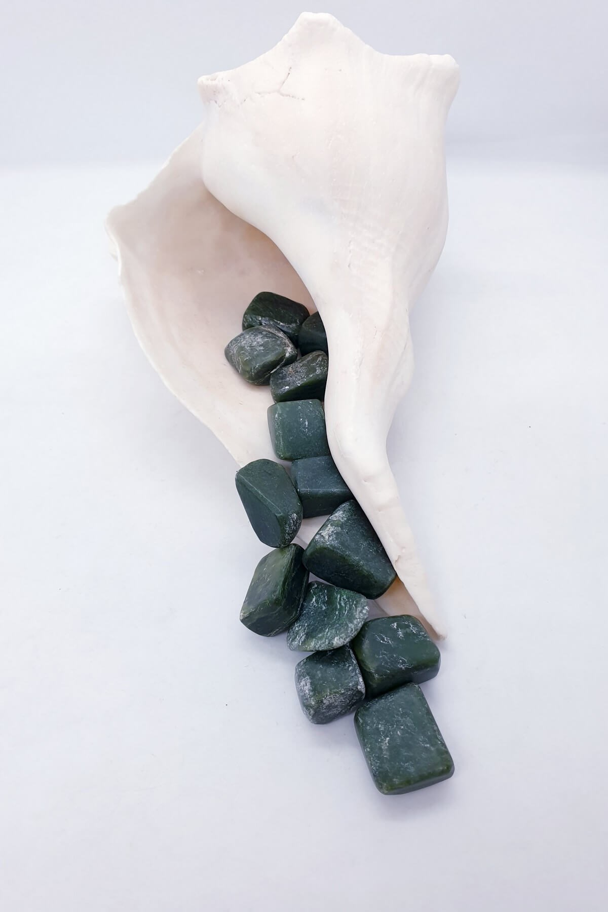 Kristal Izgaralar için Yeşim tamburlu taş