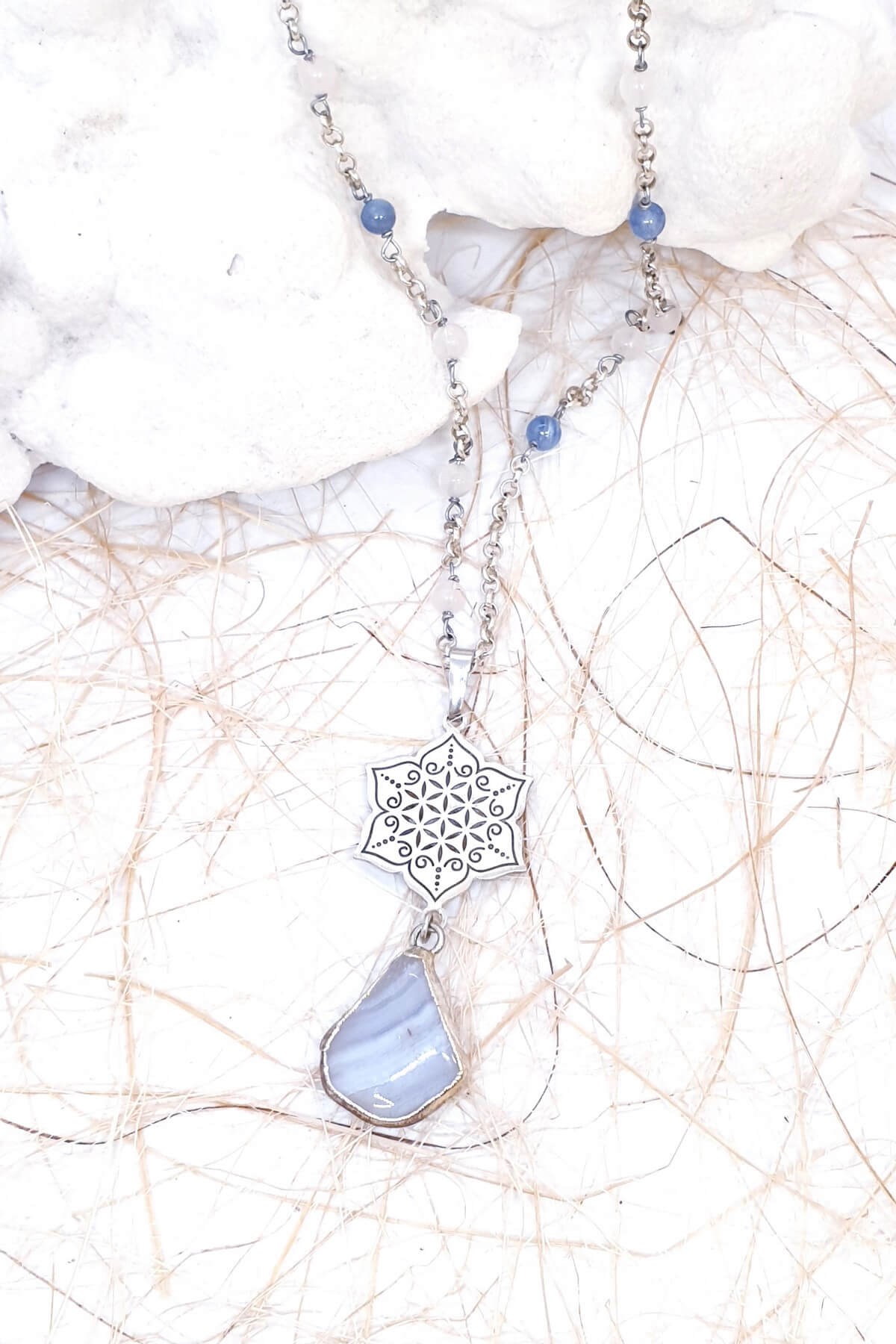 Mavi Dantel Akik Yıldızlı Doğaltaş Butik Kolye