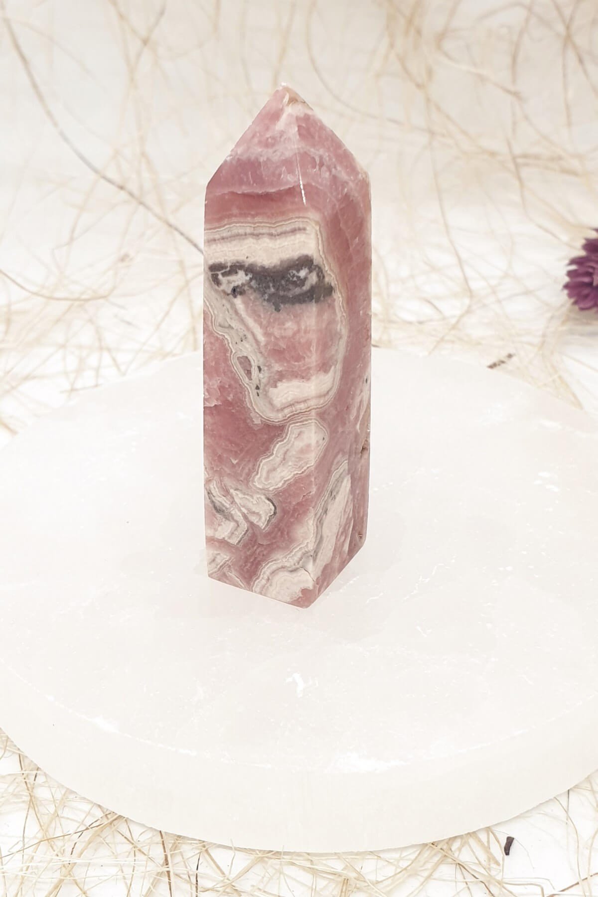Rodonit Obelisk