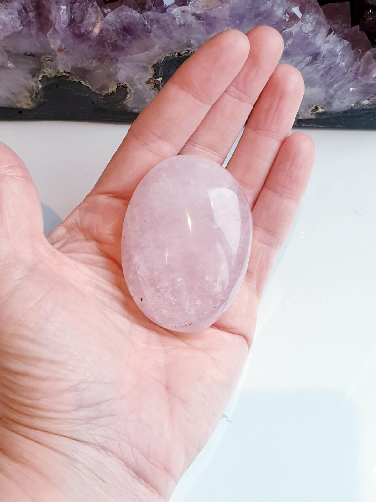 Sabun Şeklinde Pembe Doğal Taş