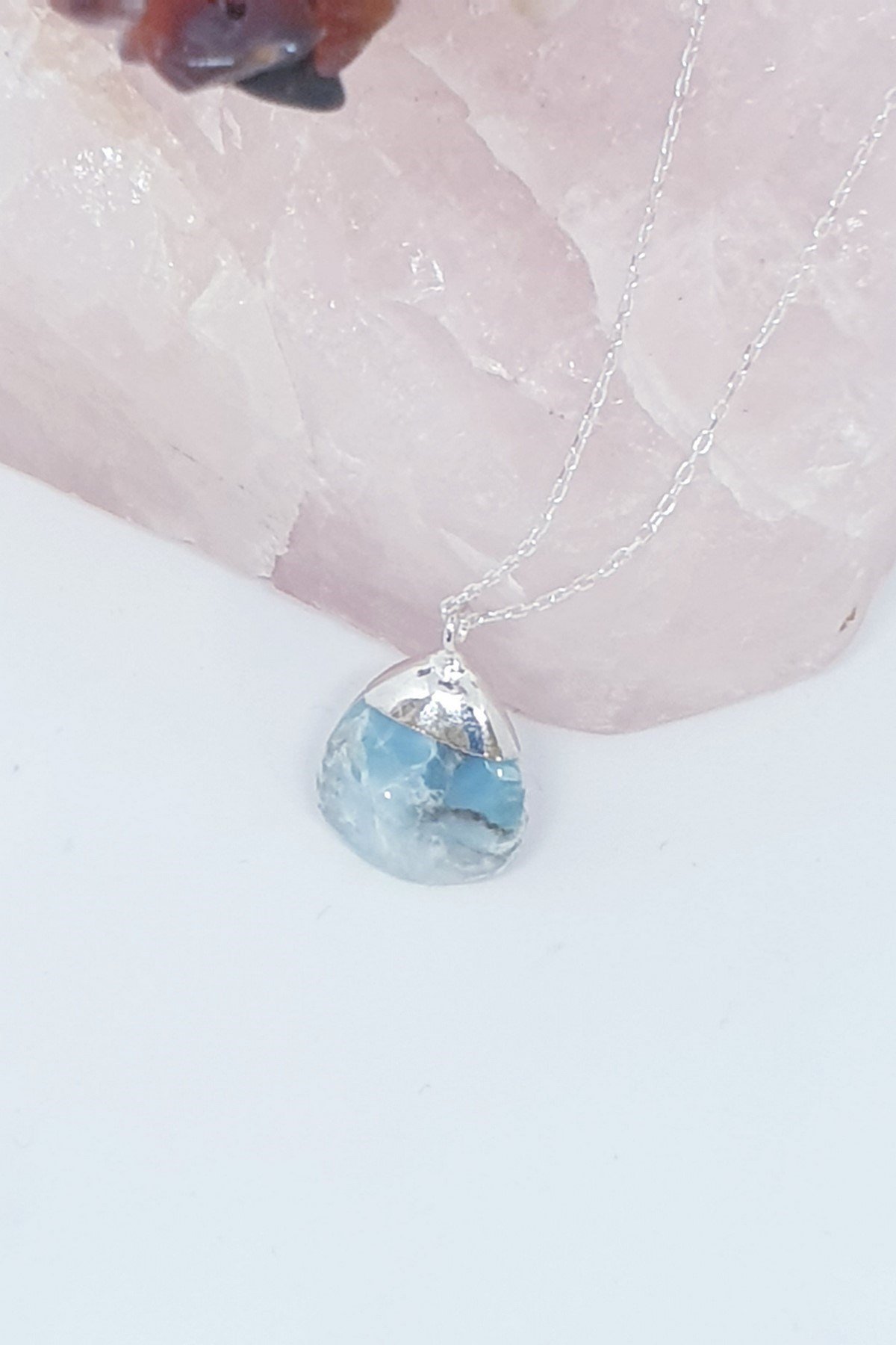 Tamburlanmış Larimar Kolye