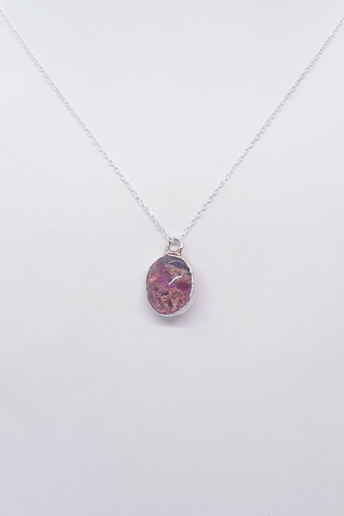 Tamburlanmış Pembe Yosunlu Akik Kolye