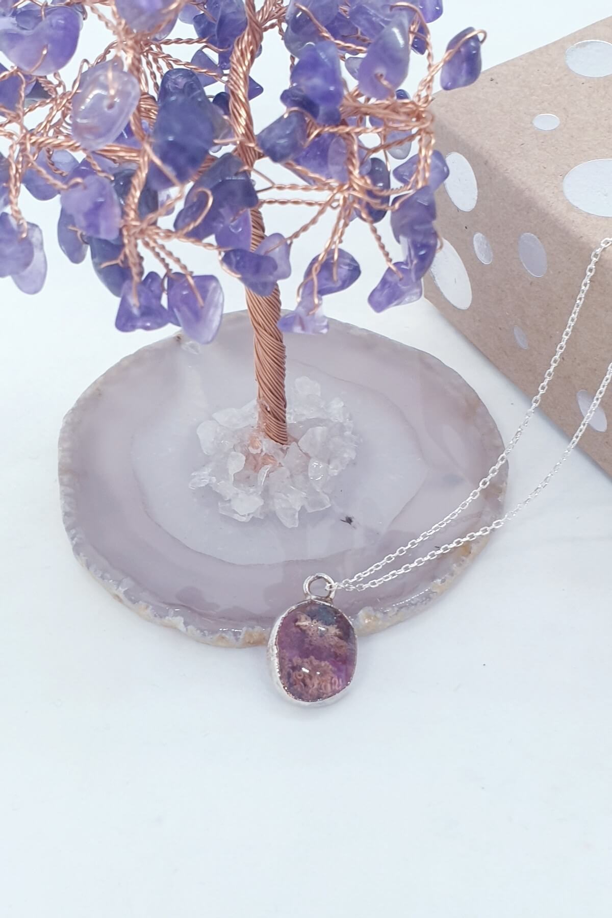 Tamburlanmış Pembe Yosunlu Akik Kolye