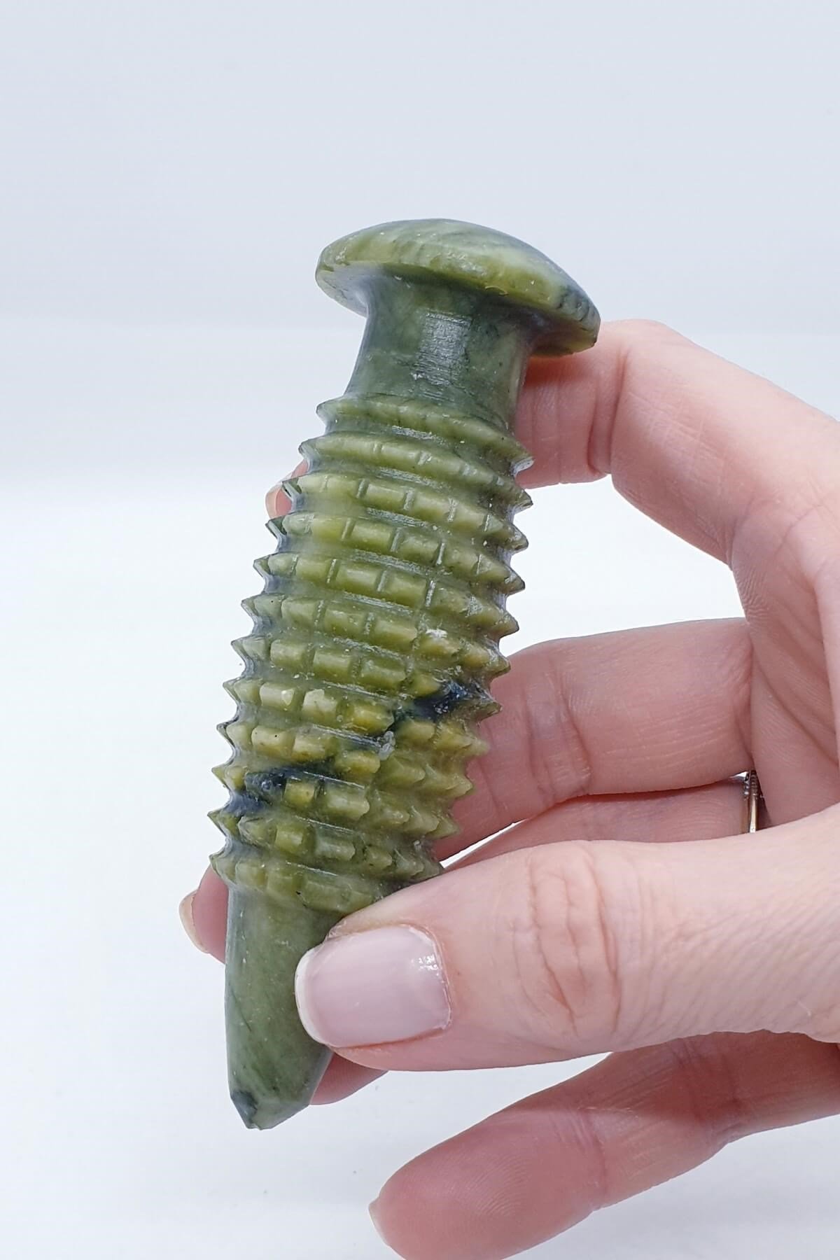 Yeşim Doğal Taş Tırtıklı Ayak Masaj Tarağı