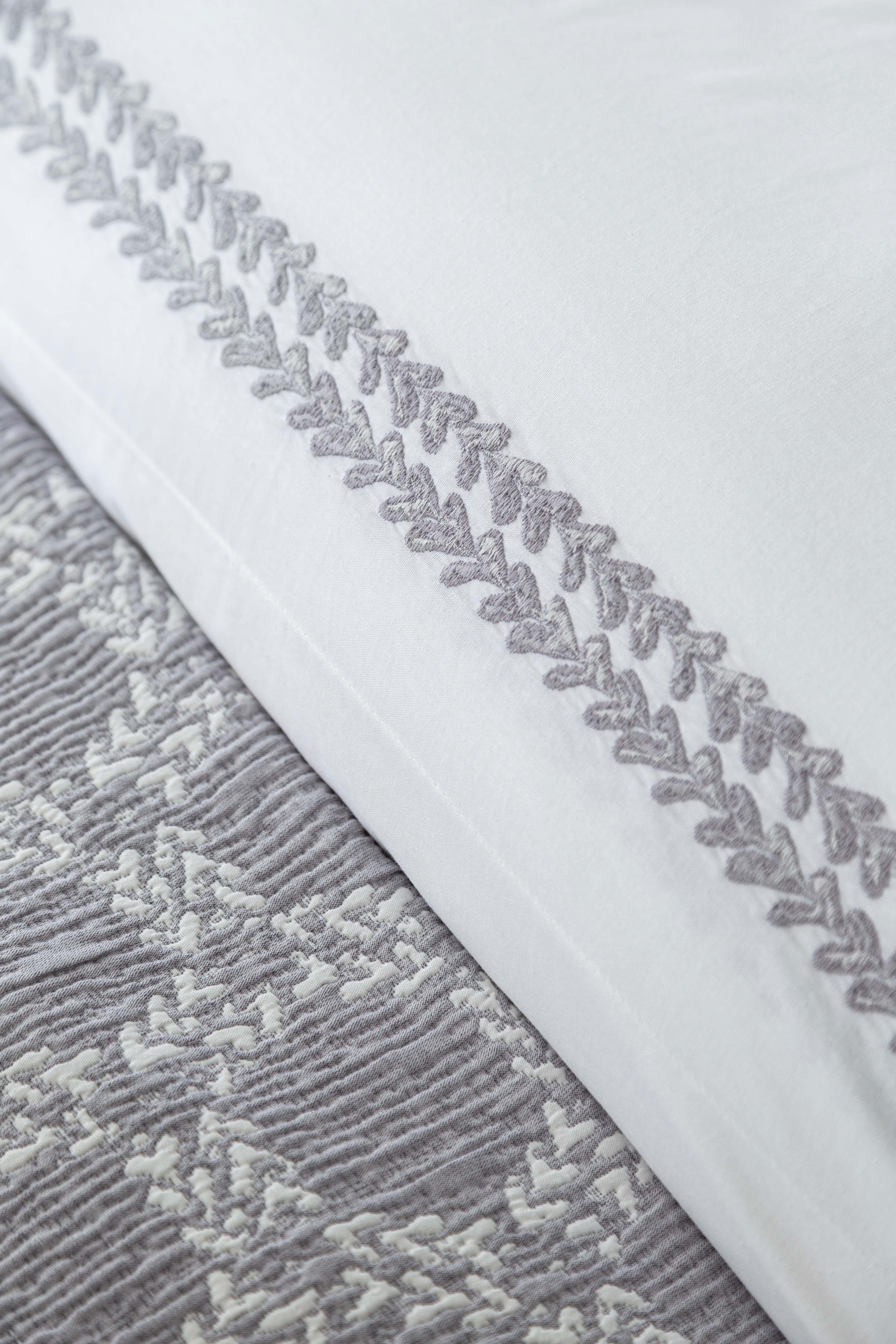 Apricitas Çift Kişilik Tımeless Prıme Set Crown Gray - Yatak Ortusu