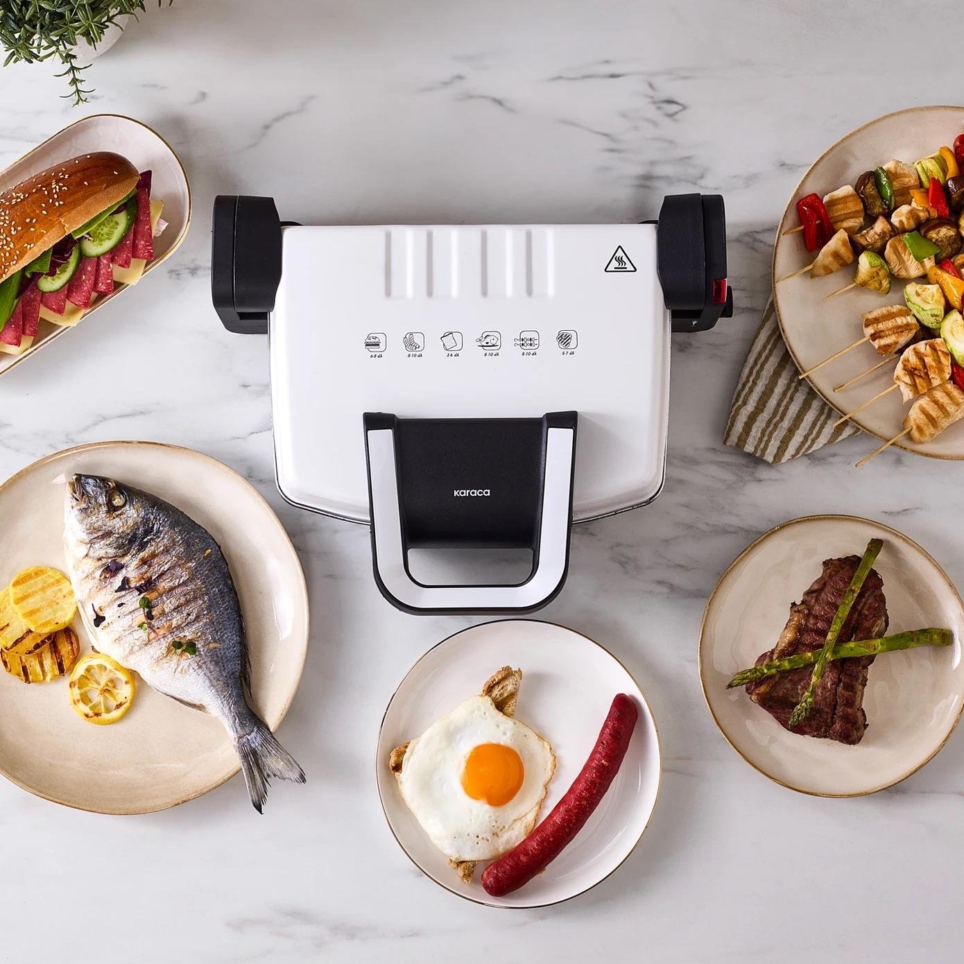 Karaca Future Tost Makinesi Pearl White 4 Dilim Kapasiteli