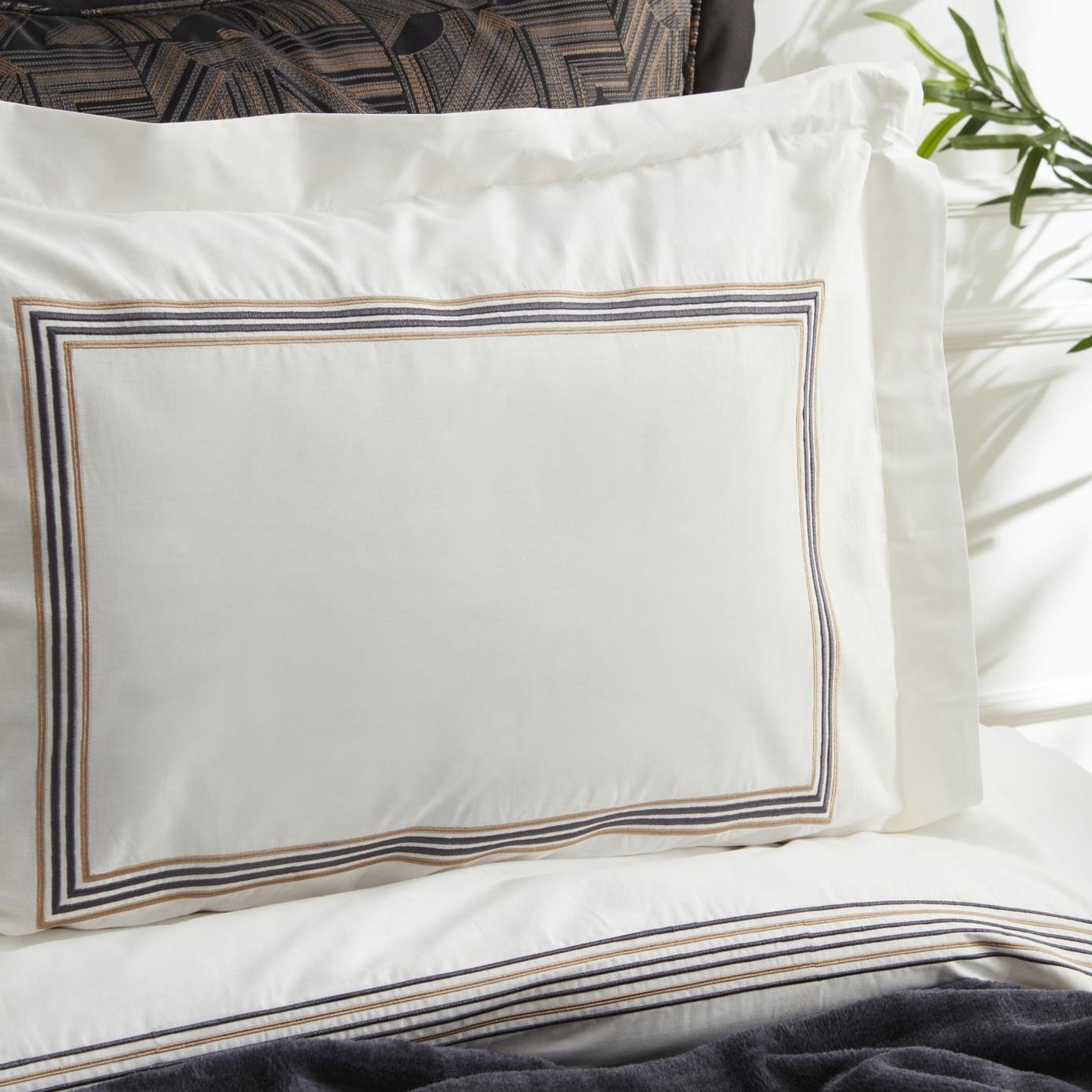 Karaca Home Asteria Siyah 8 Parça Çeyiz Seti