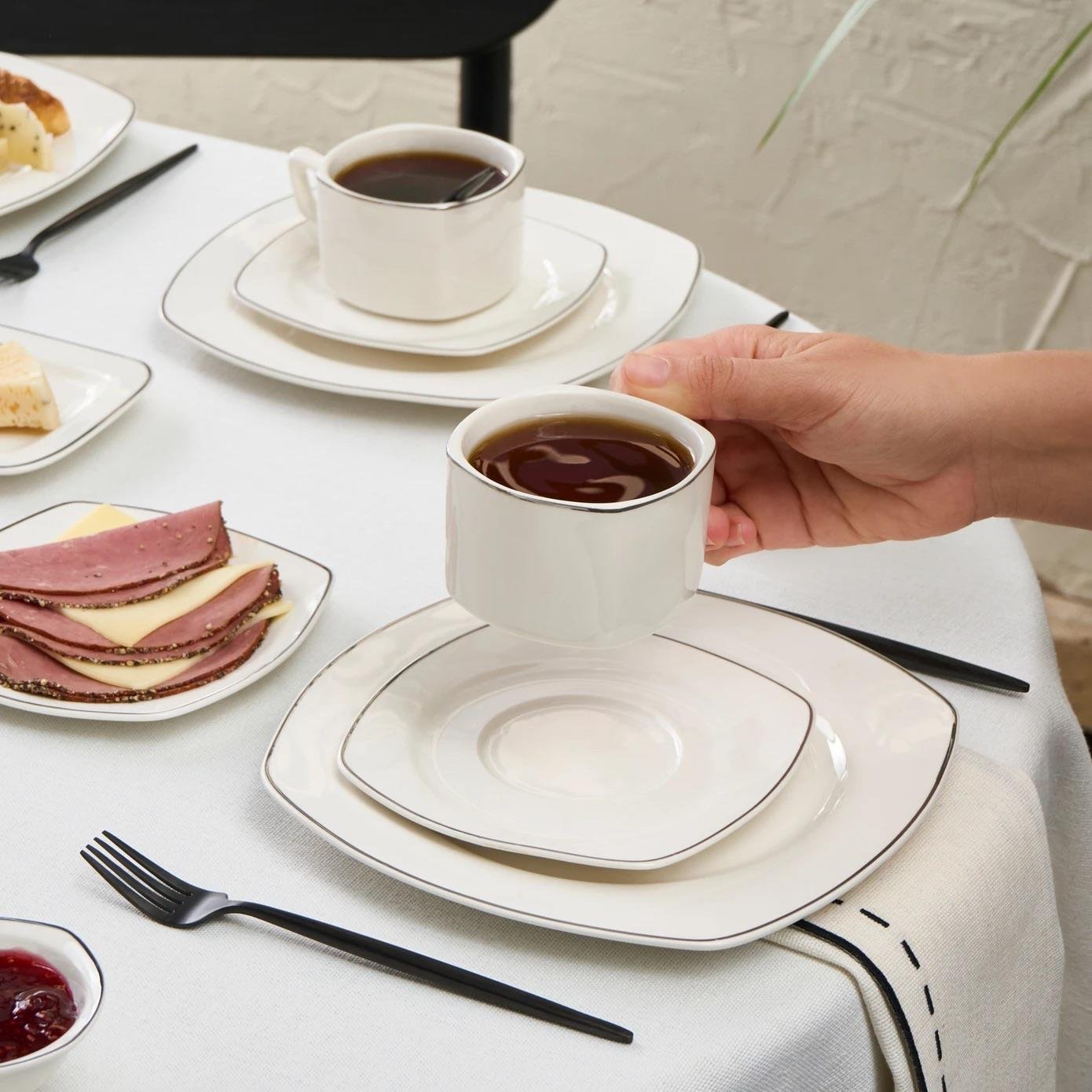 Karaca Padoca 26 Parça 6 Kişilik Kahvaltı Seti Yarım Kare Platin