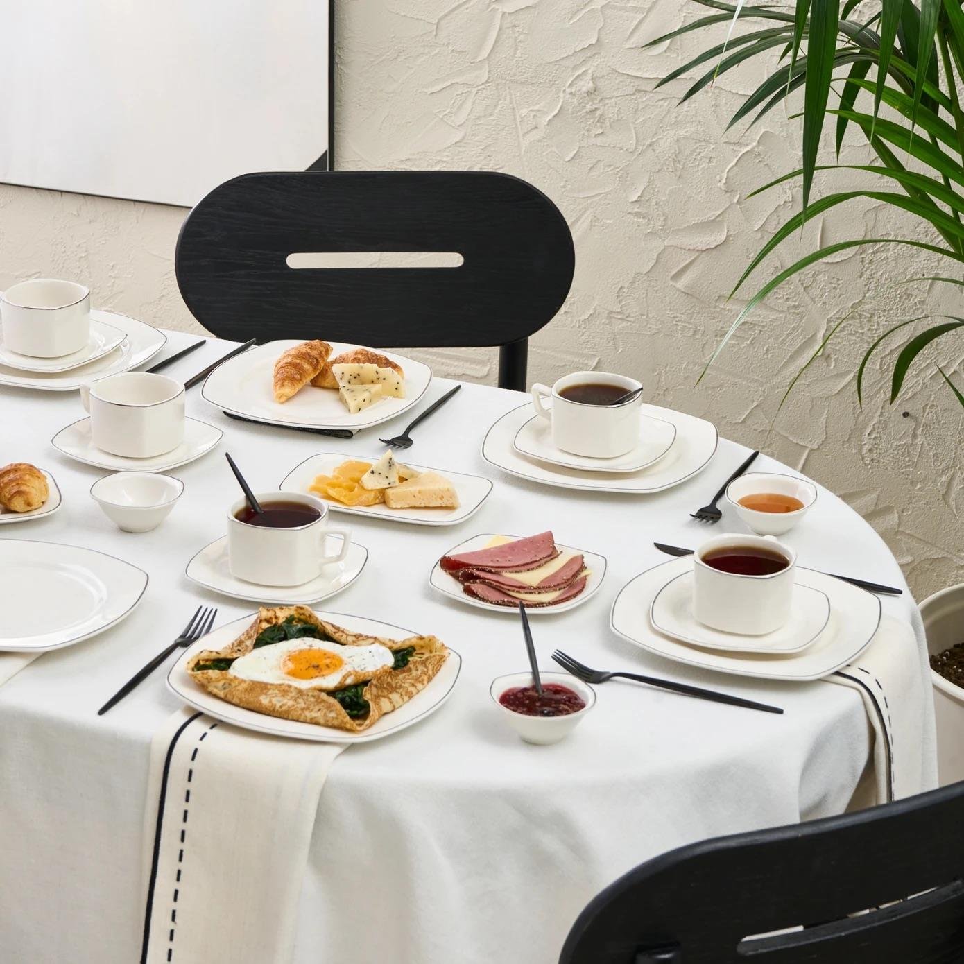 Karaca Padoca 26 Parça 6 Kişilik Kahvaltı Seti Yarım Kare Platin