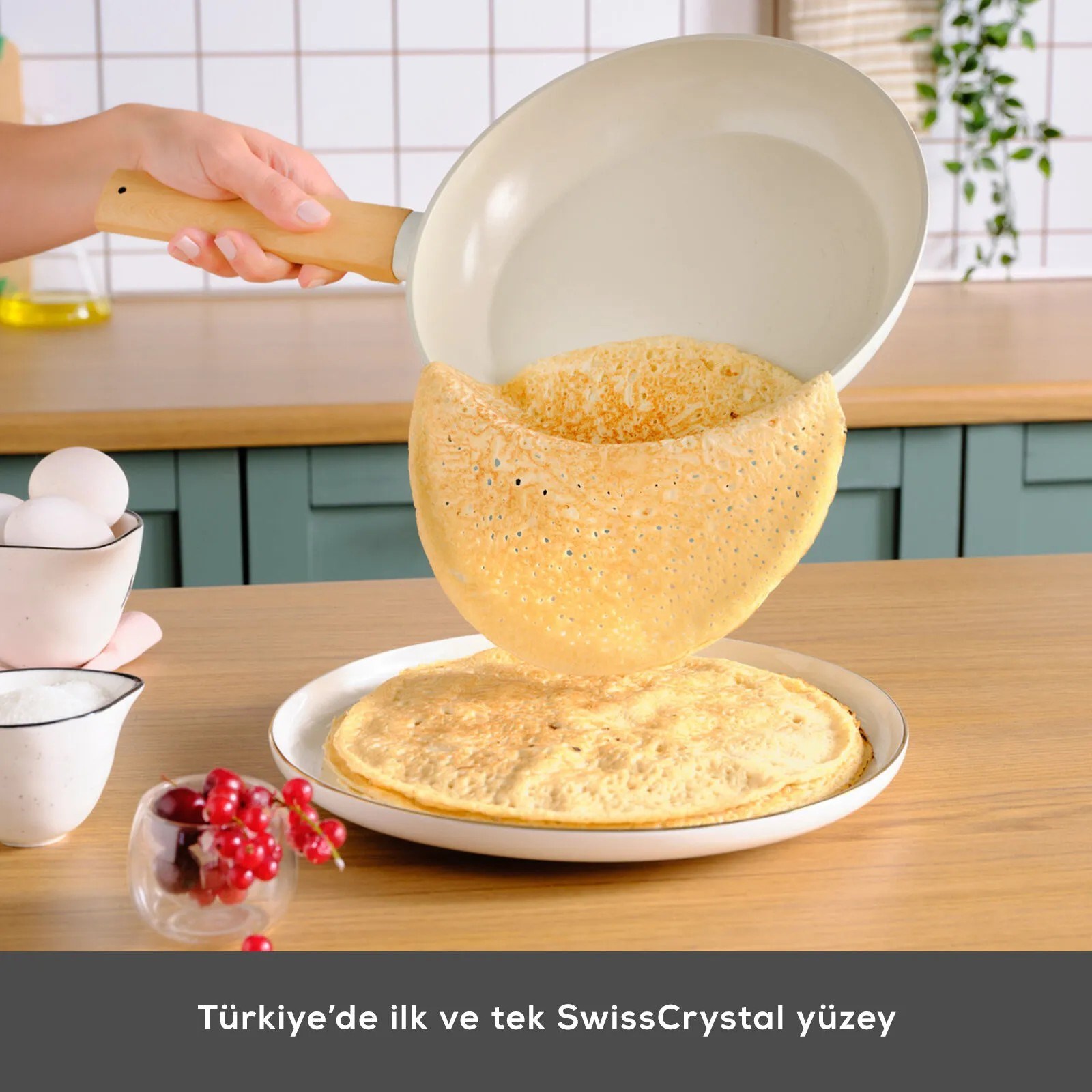 Karaca x Refika Swiss Crystal Almond Cream 22 Cm Tava Karaca x Refika Swiss Crystal Almond Cream 22 Cm Tava Karaca x Refika Swiss Crystal Almond Cream 22 Cm Tava Karaca x Refika Swiss Crystal Almond C