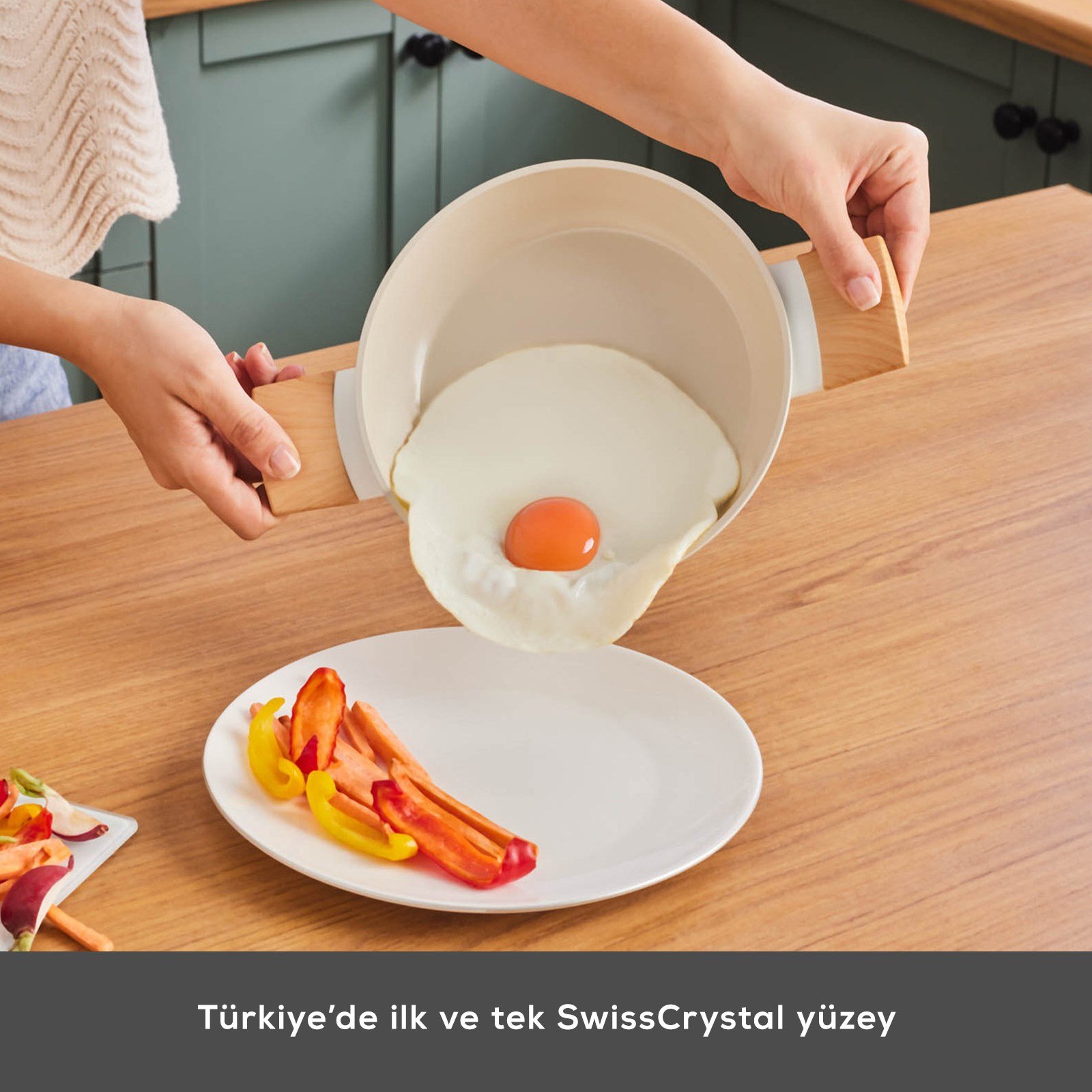 Karaca x Refika Swiss Crystal Almond Cream İndüksiyon Tabanlı 20 cm SahanKaraca x Refika Swiss Crystal Almond Cream İndüksiyon Tabanlı 20 cm SahanKaraca x Refika Swiss Crystal Almond Cream İndüksiyon