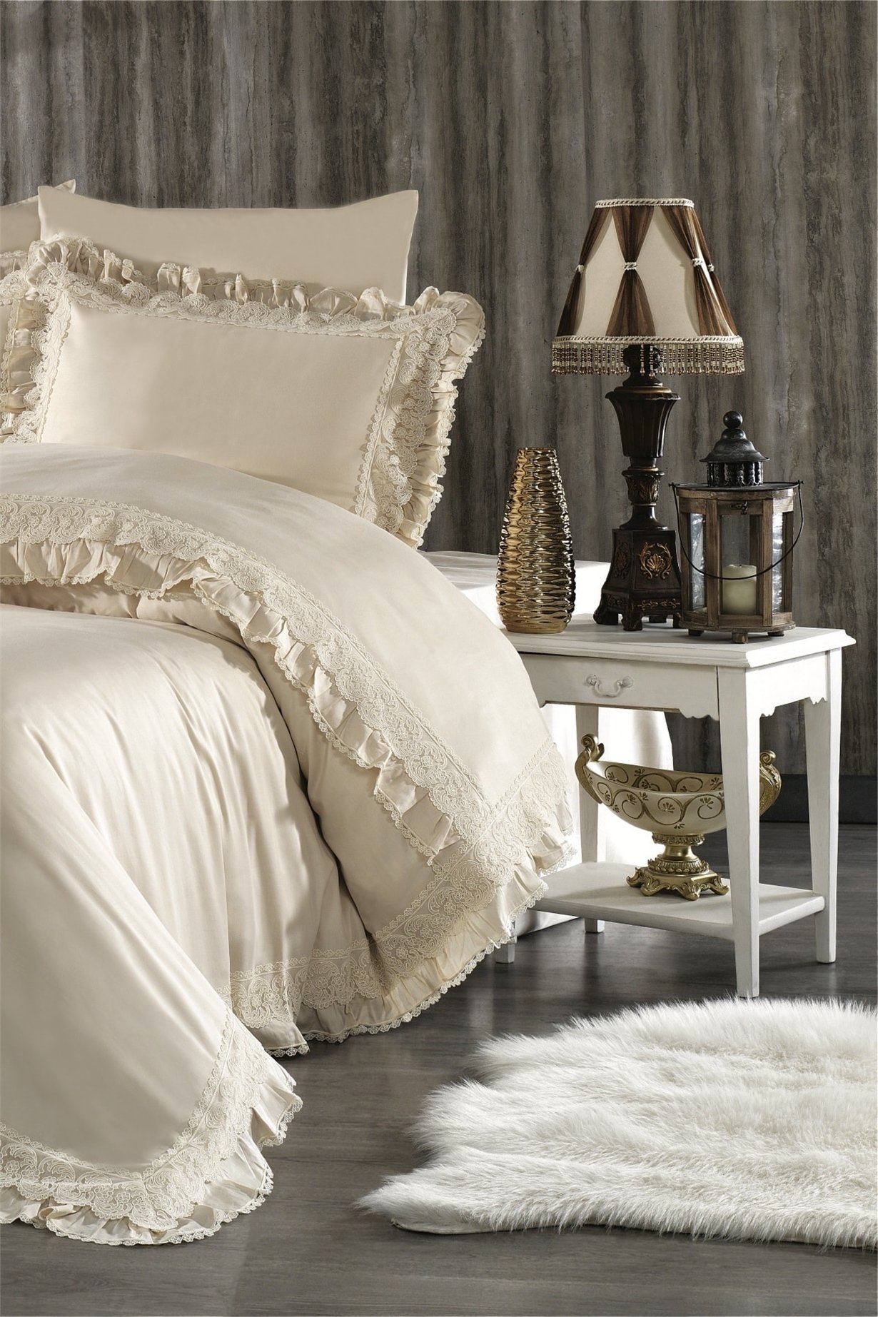 Royal Nazik Bej Helen Pamuksaten Uzun Ömürlü Organik Dantelli Nevresim Takımı