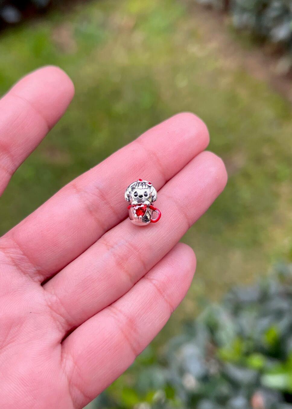 Fincandaki Kız Charm