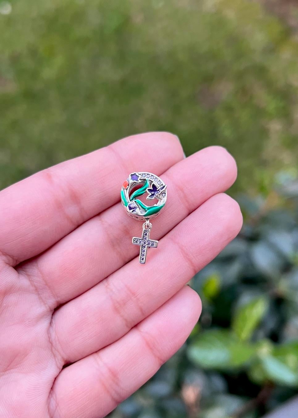Haçlı Charm