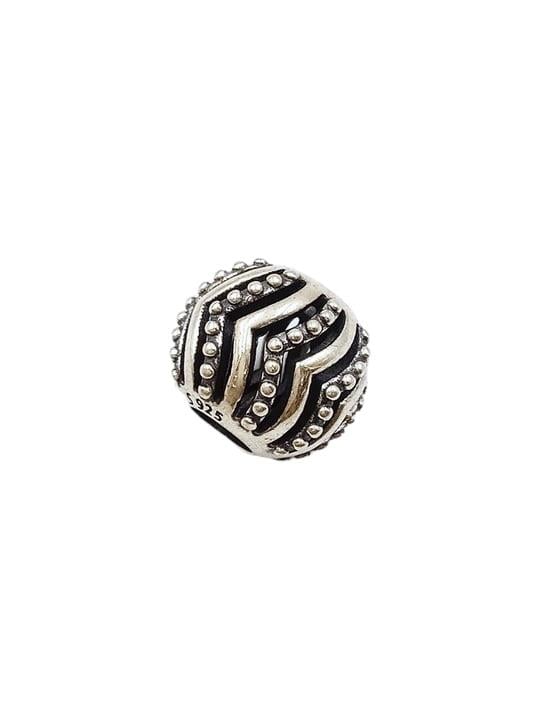V Figürlü Taşsız Yuvarlak Charm
