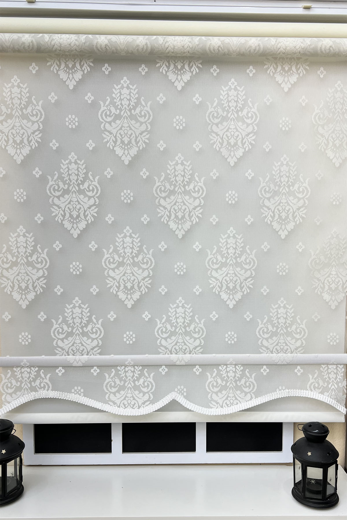 Çift Sistem Tül Stor PerdeStorBuradaStorBurada Çift Mekanizmalı Kirli Beyaz Damask Tül Perde ve Ekru Stor Perde STB45252-V01