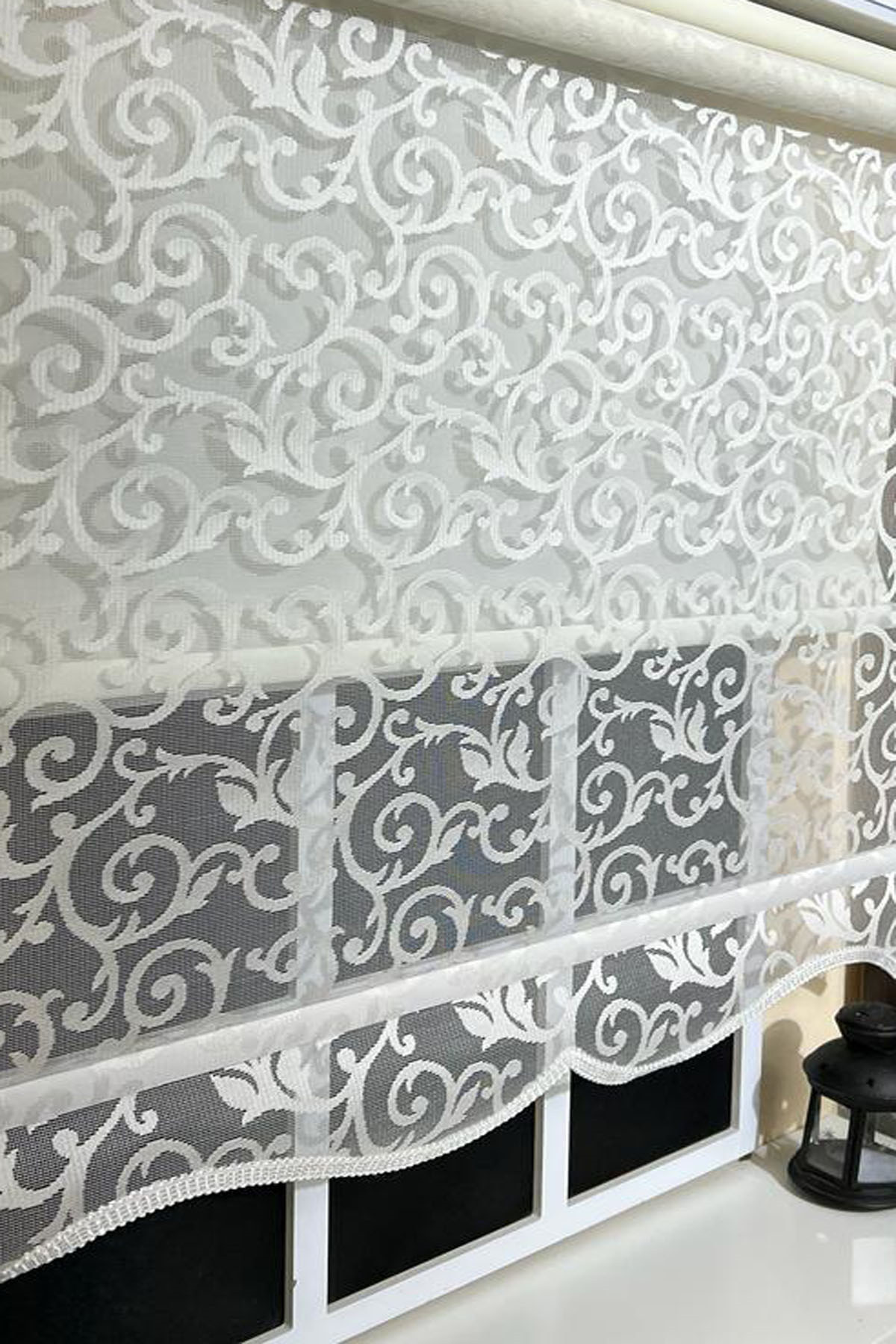 Çift Sistem Tül Stor PerdeStorBuradaStorBurada Çiftli Sistem Beyaz Tül Perde ve Ekru Stor Perde STB-103