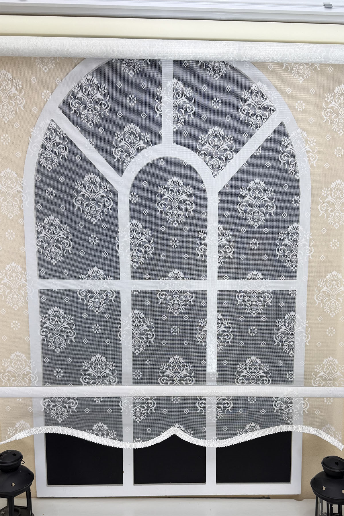 Çift Sistem Tül Stor PerdeStorBuradaStorBurada Çift Mekanizmalı Kirli Beyaz Damask Tül Perde ve Ekru Stor Perde STB45252-V01
