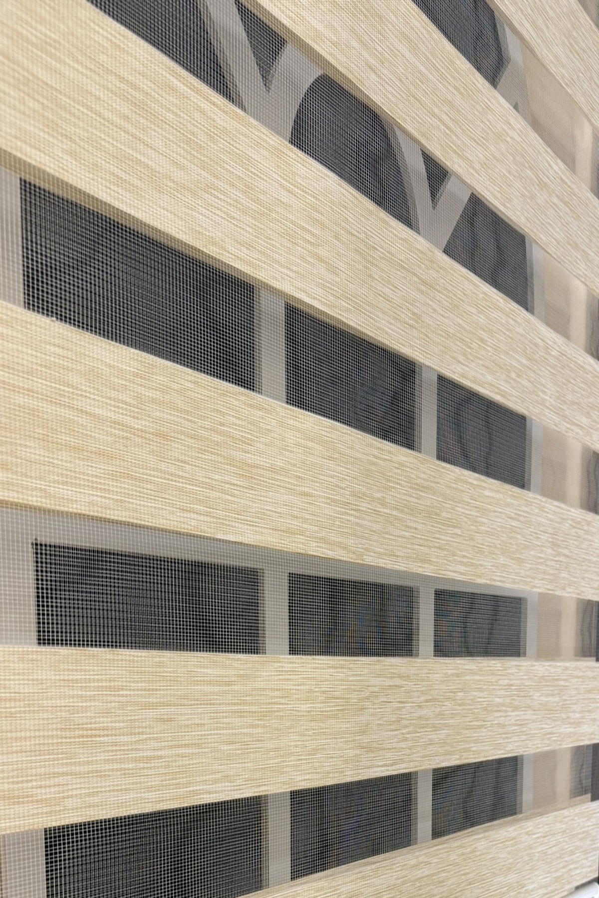 Zebra PerdelerStorBuradaStorBurada Zebra Stor Sert Plastik Kasalı Sütlü Kahve Perde STB 400V03-PD
