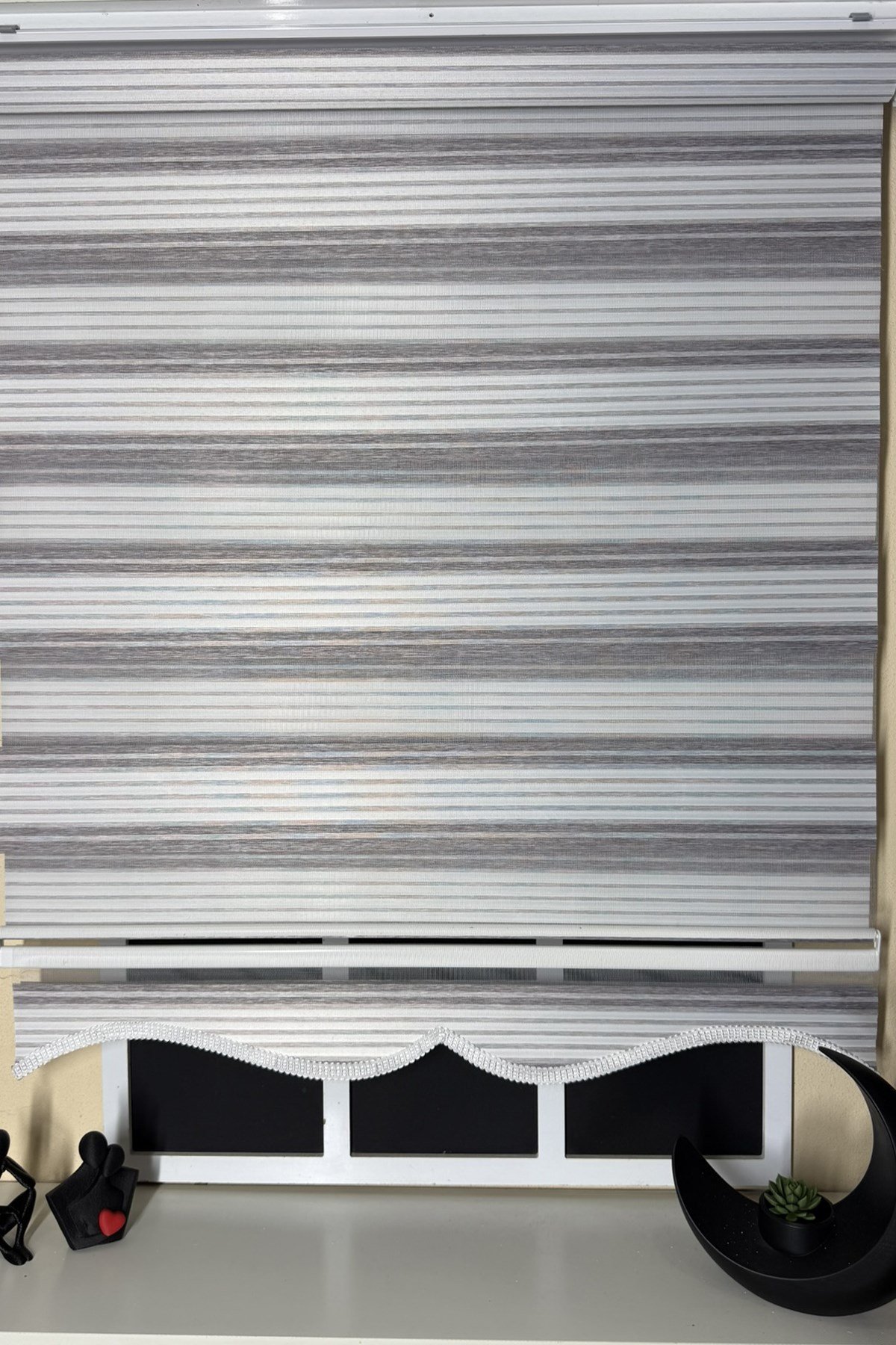 TİCİMAXStorBuradaStorBurada Gri Renk Geçişli Zebra Stor Perde