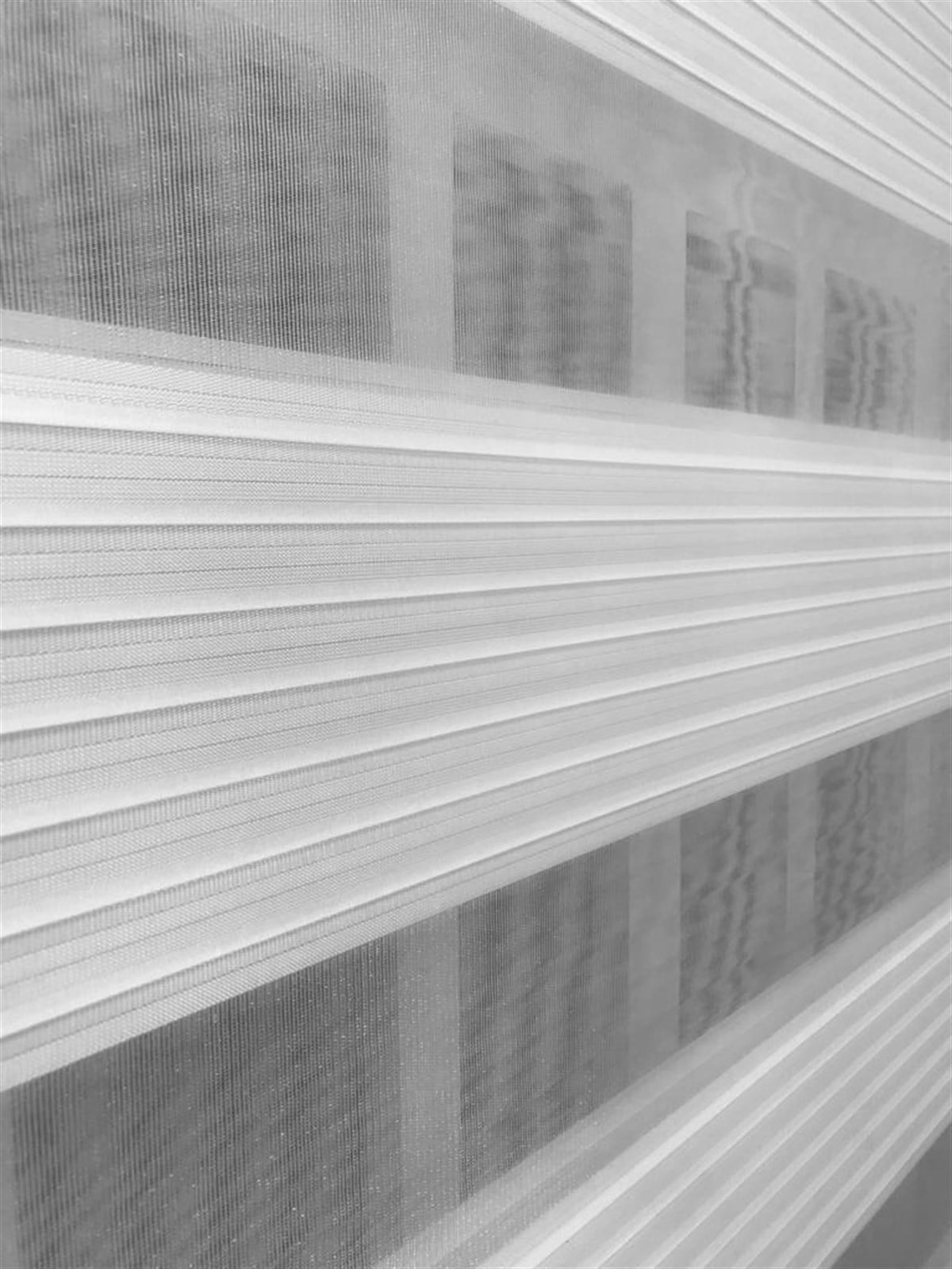 Pliseli Stor Zebra  Sert Plastik Kasalı Ekru Perde  STB480-PD