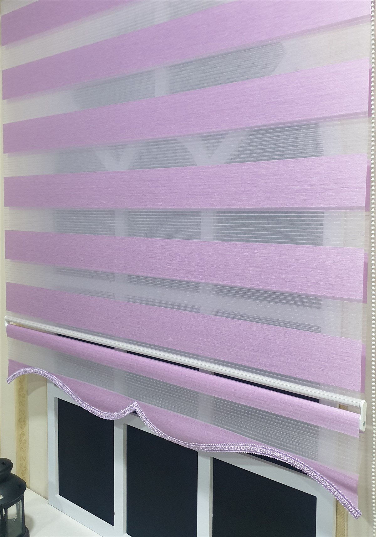 Zebra Stor Perde Organze Lila Etek Dilimli STB903