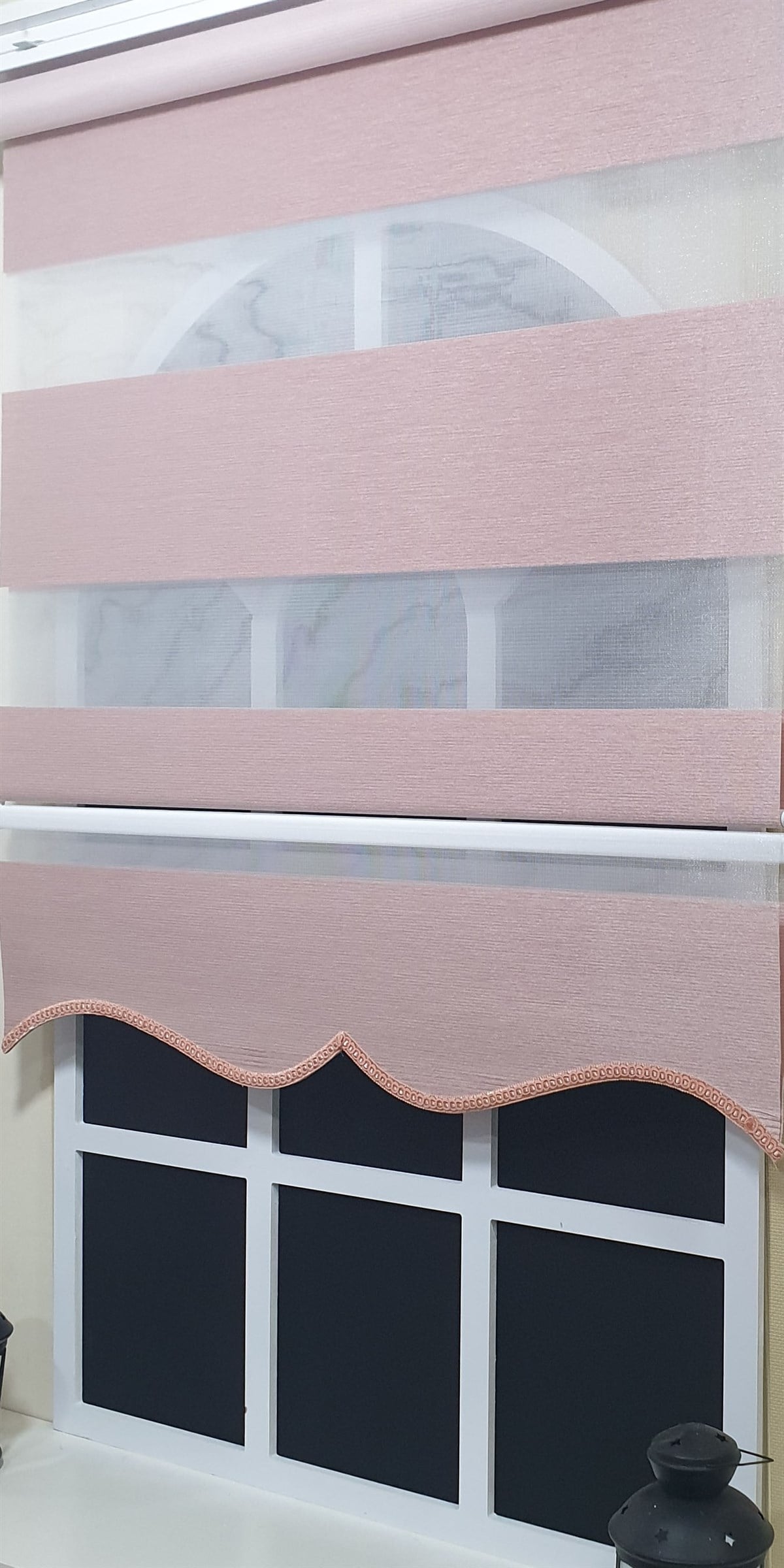 Zebra Stor Perde Pembe Geniş Bantlı Etek Dilimli ST 003