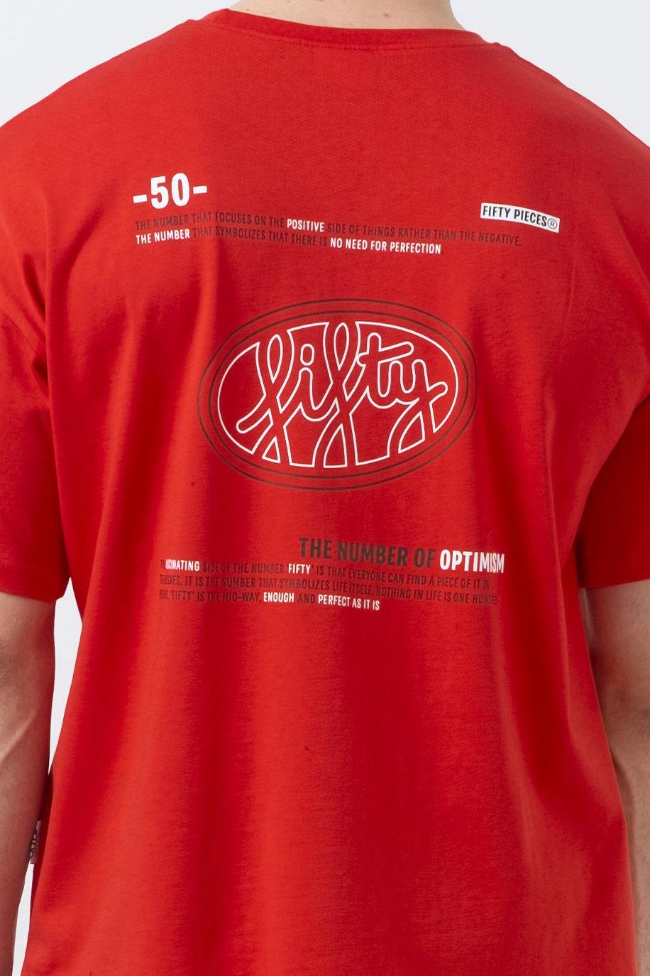 Erkek Kırmızı Düşük Omuzlu Sırt Baskılı T-Shirt