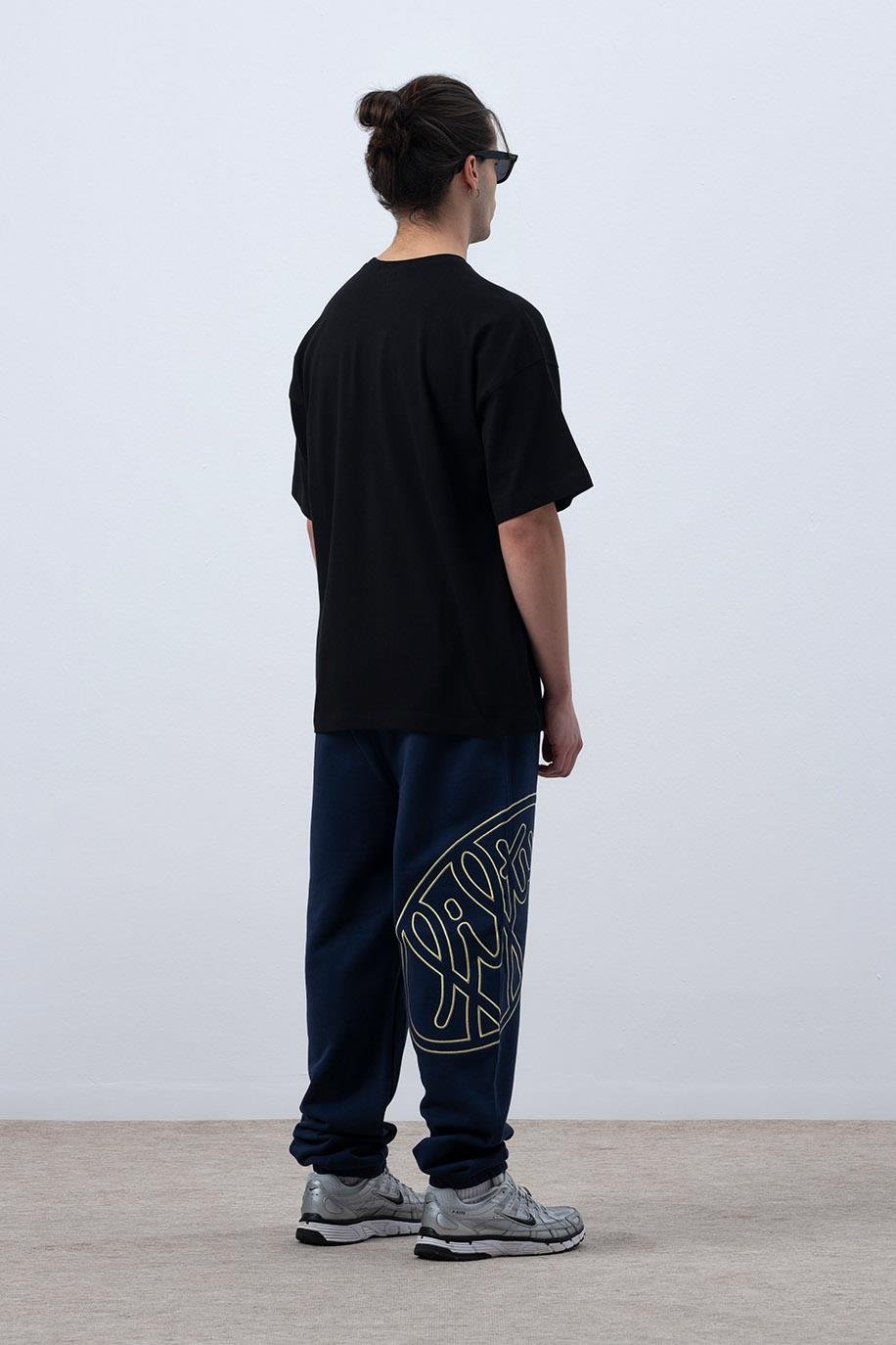 Men's Black Dropped Shoulder T-shirt
